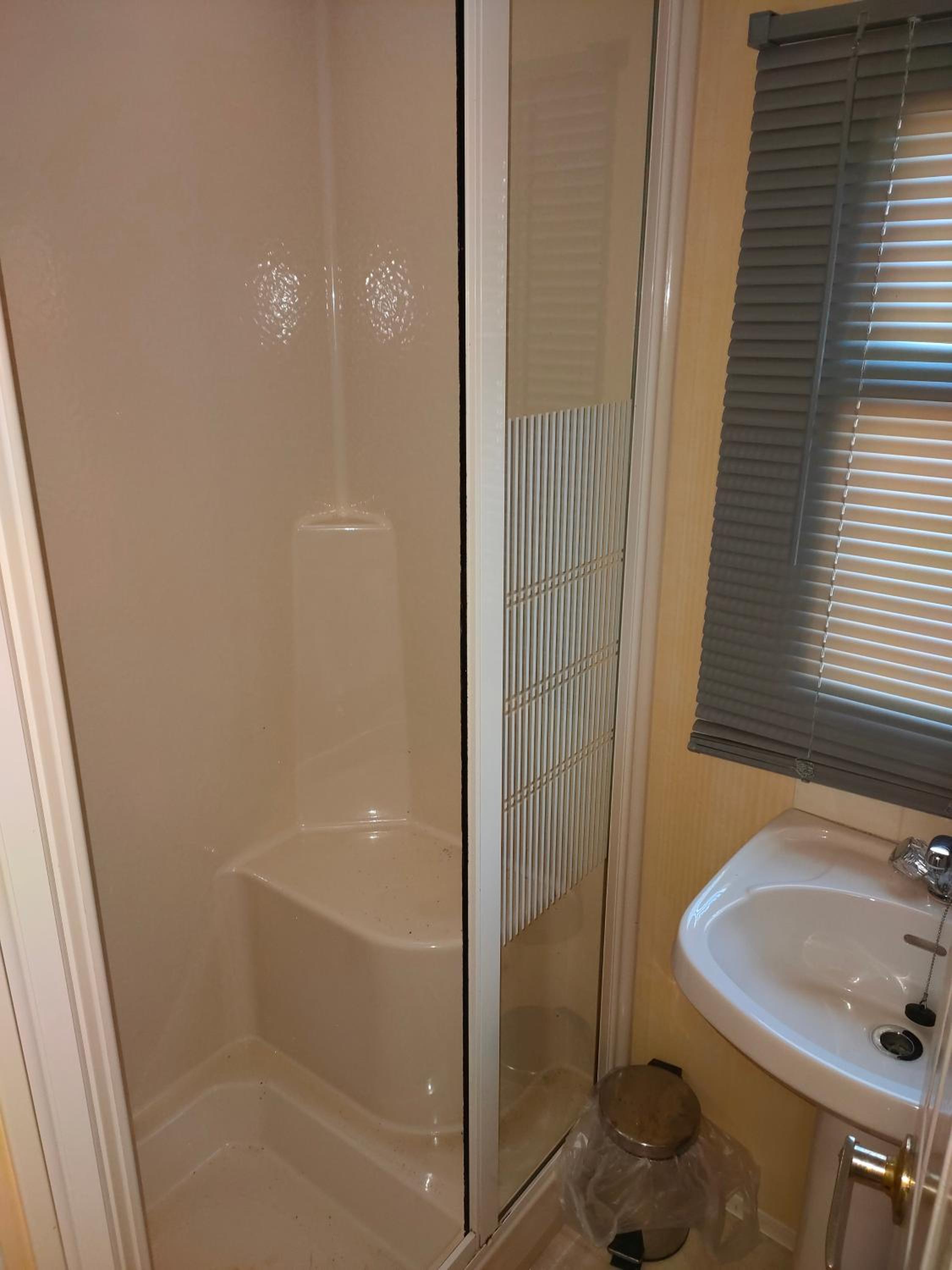Mobile Home photo 2