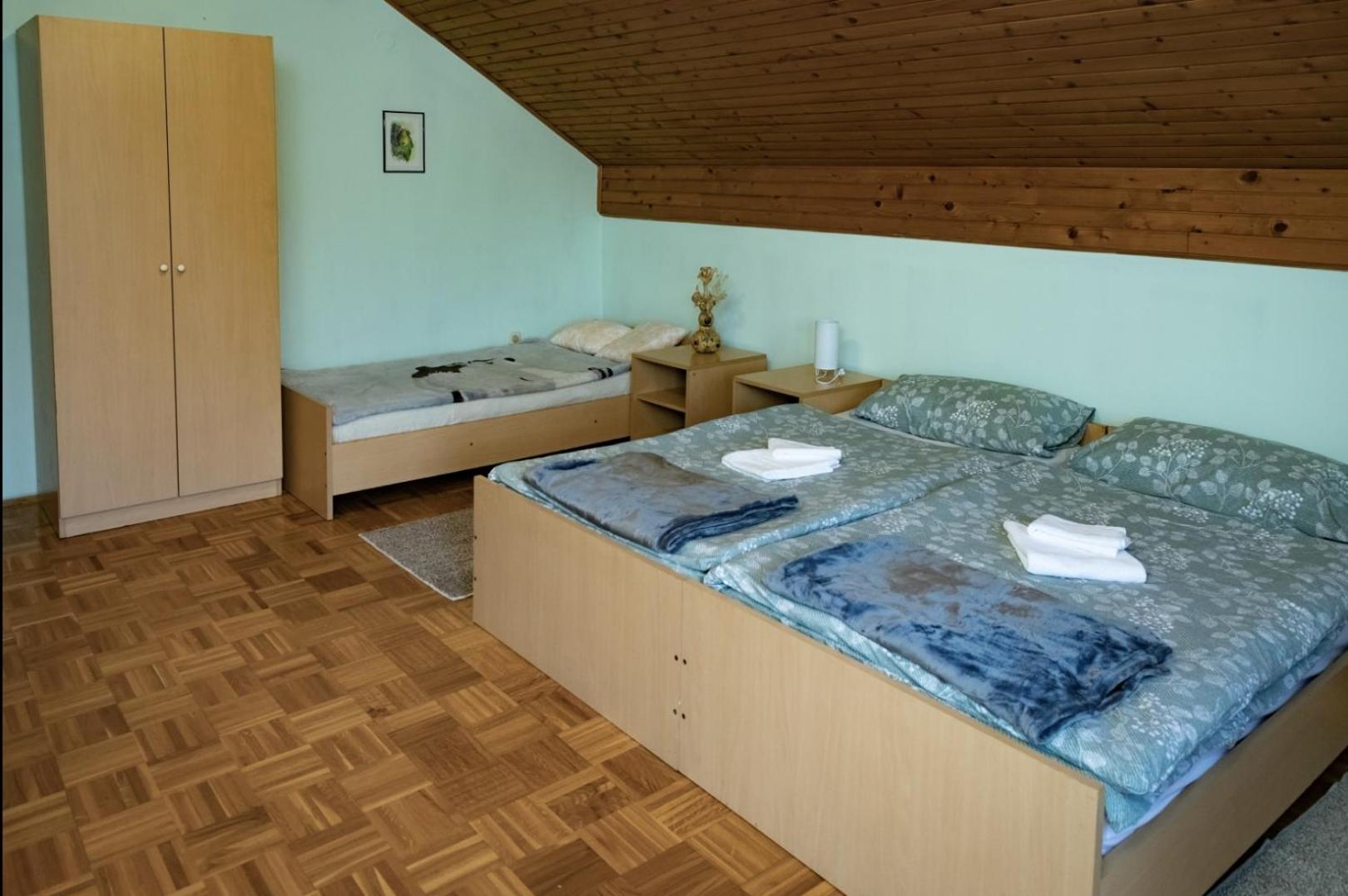 Twin Room with Balcony photo 2