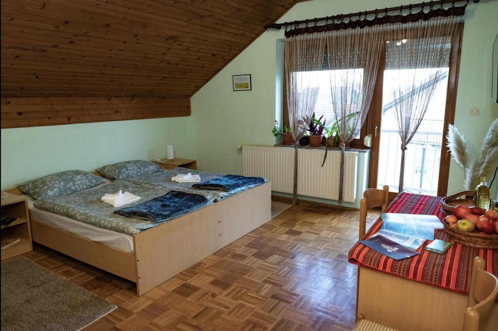 Twin Room with Balcony photo 1