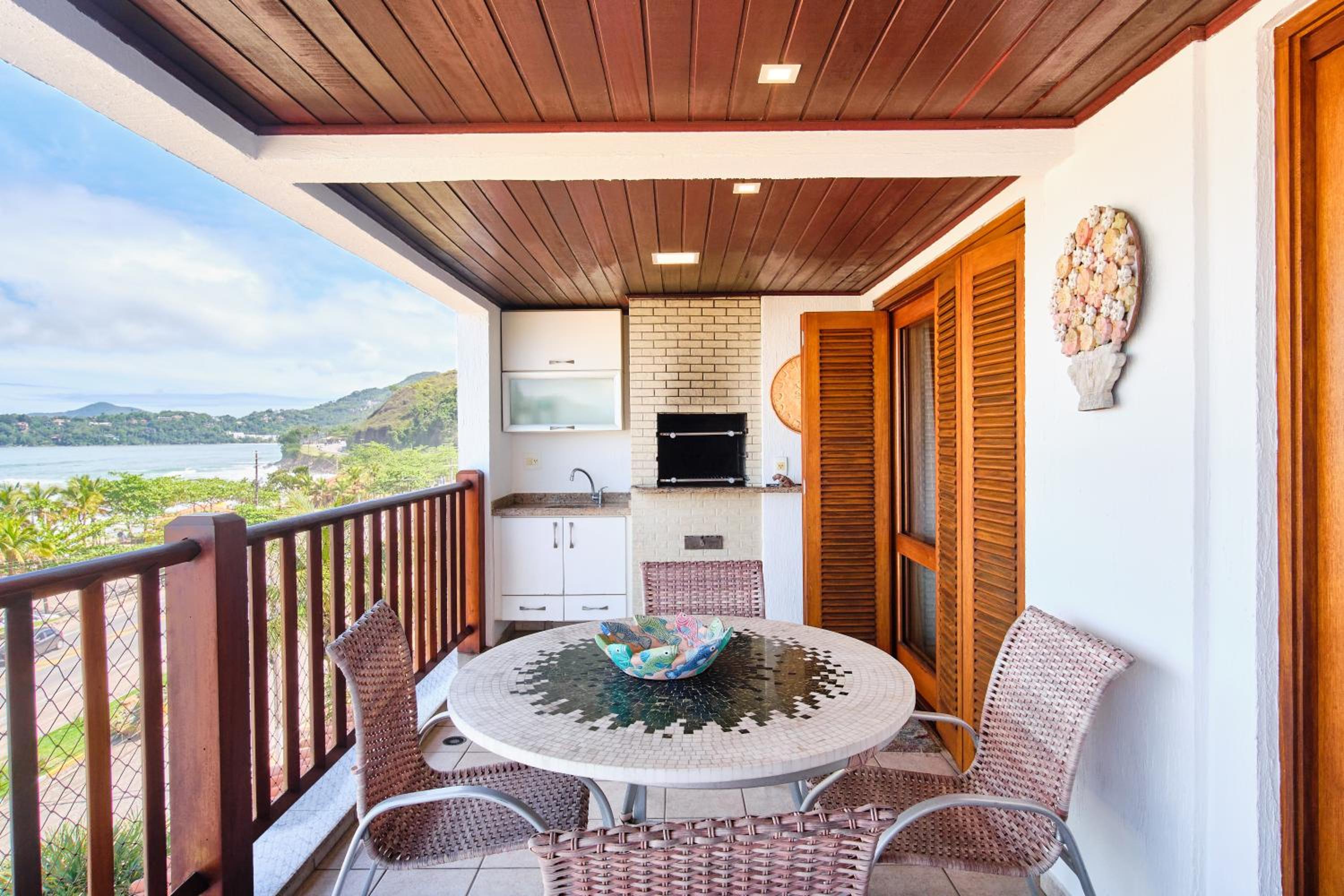 Apartment with Sea View - Photo 37