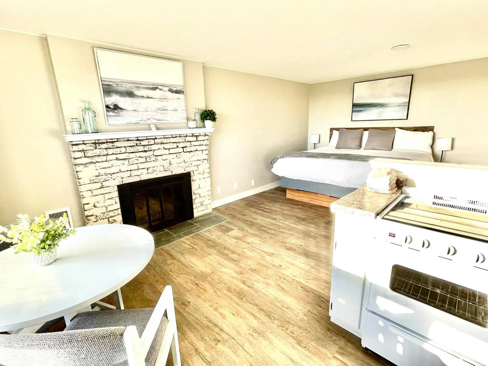 King Room With Balcony