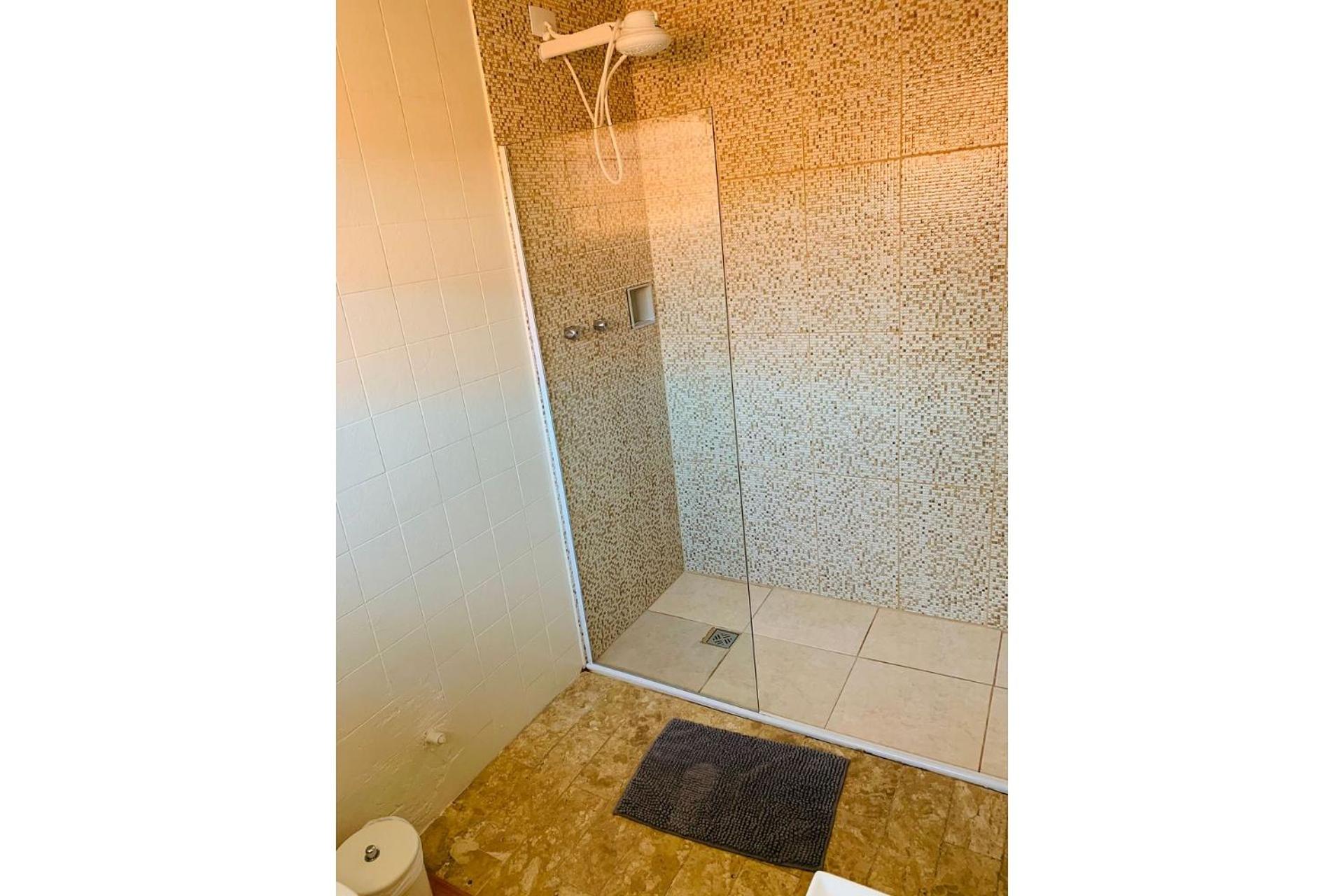 Standard Double Room with Fan - Photo 3