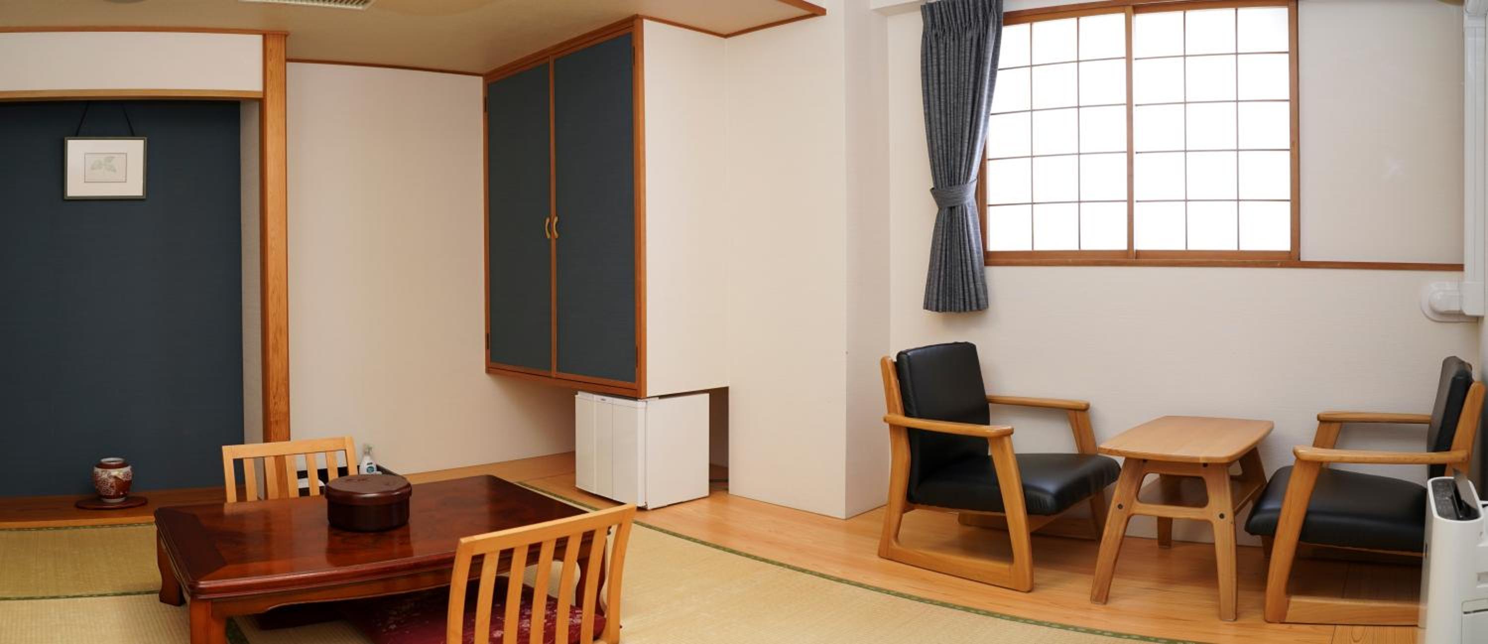 Japanese Style Twin Room - Smoking photo 1