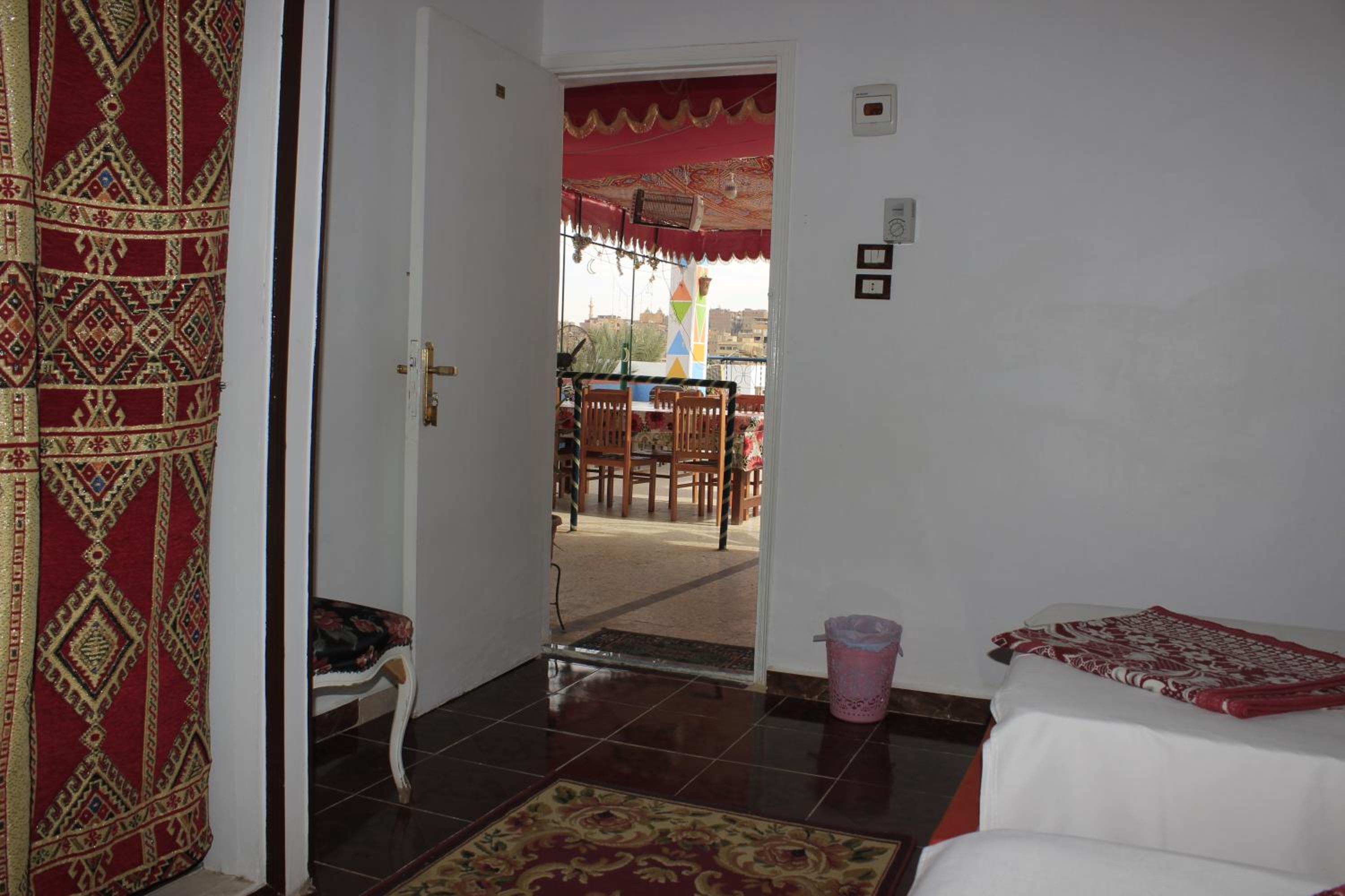 Standard Double or Twin Room with Sea View - Photo 5