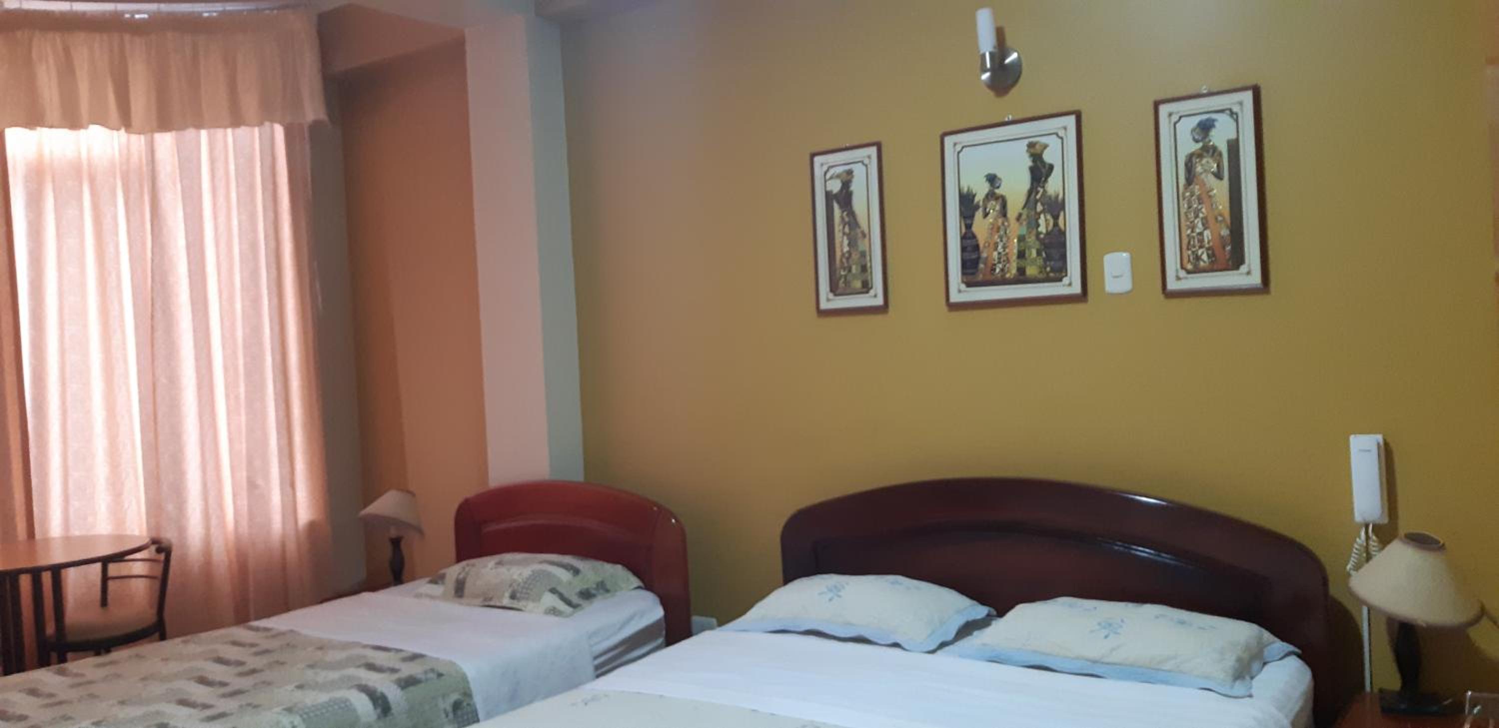 Deluxe Room (2 Adults + 1 Child)
