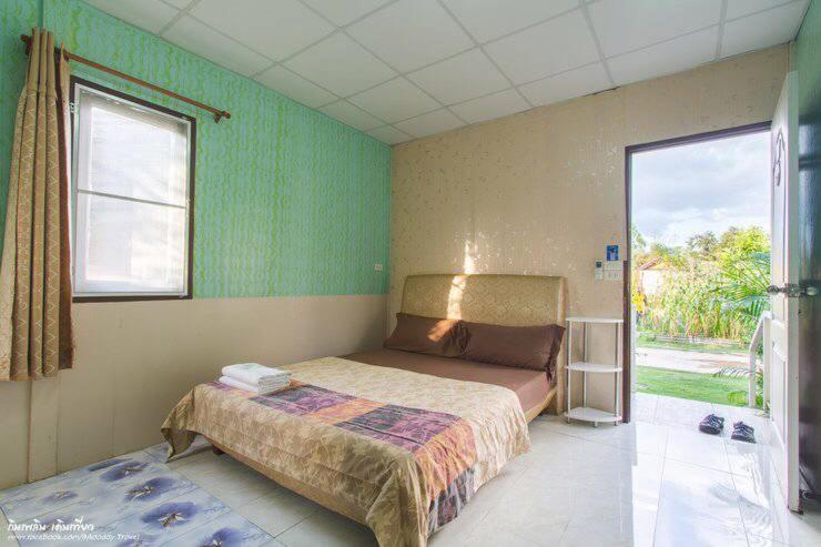 One-Bedroom House photo 1
