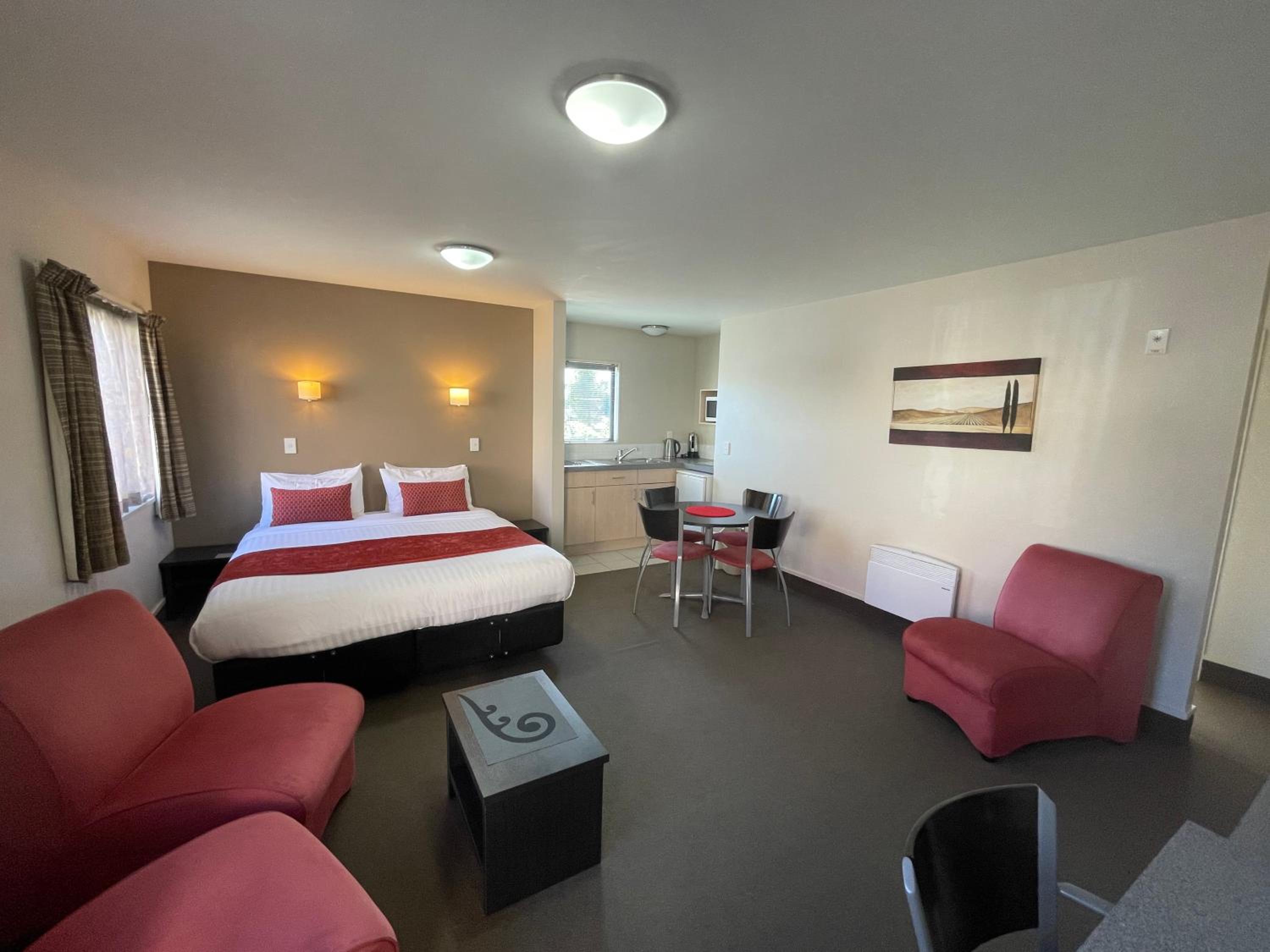 One-Bedroom Family Apartment - Photo 1