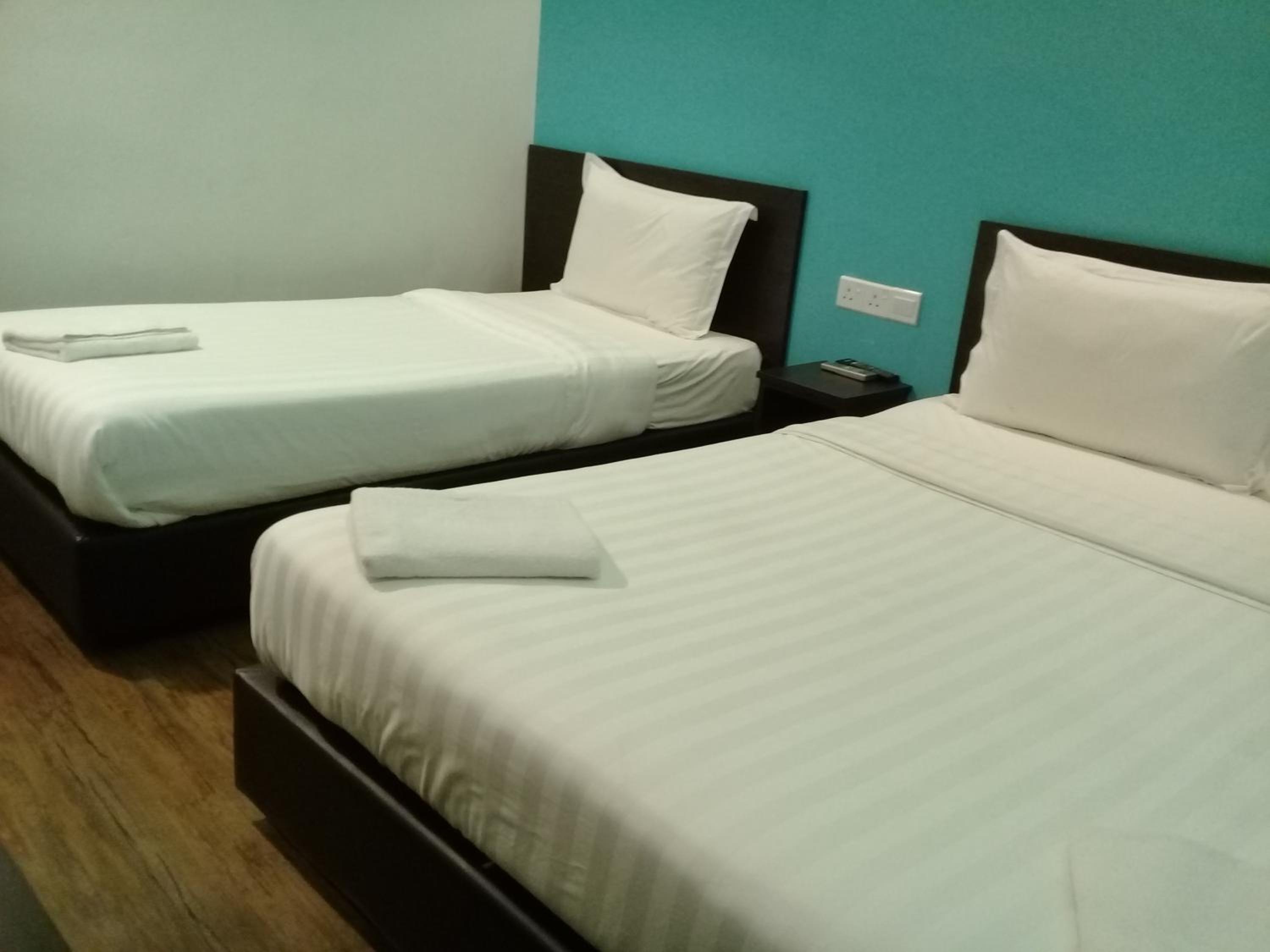 Deluxe Triple Room - Photo 2