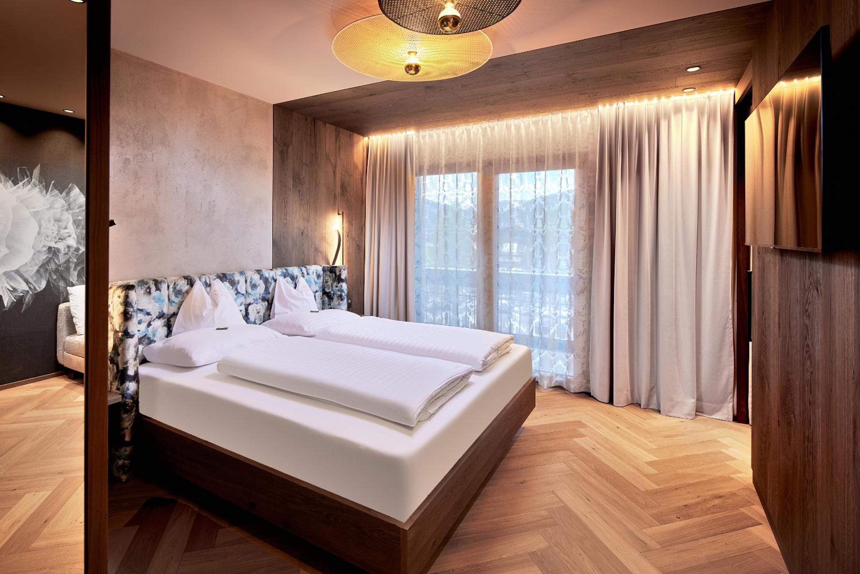 Suite with Balcony - Photo 1