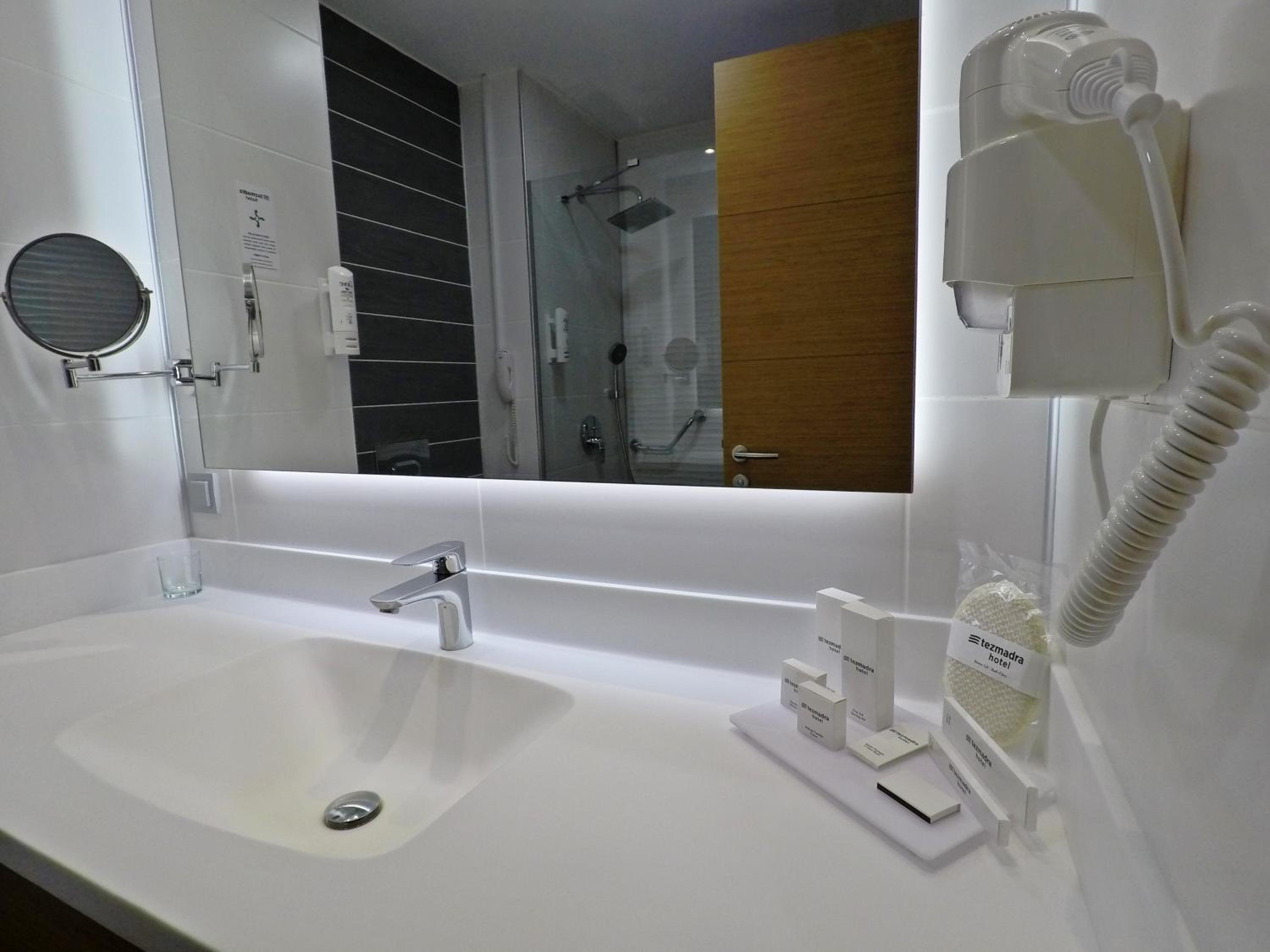 Double Room with Sea View - Photo 6