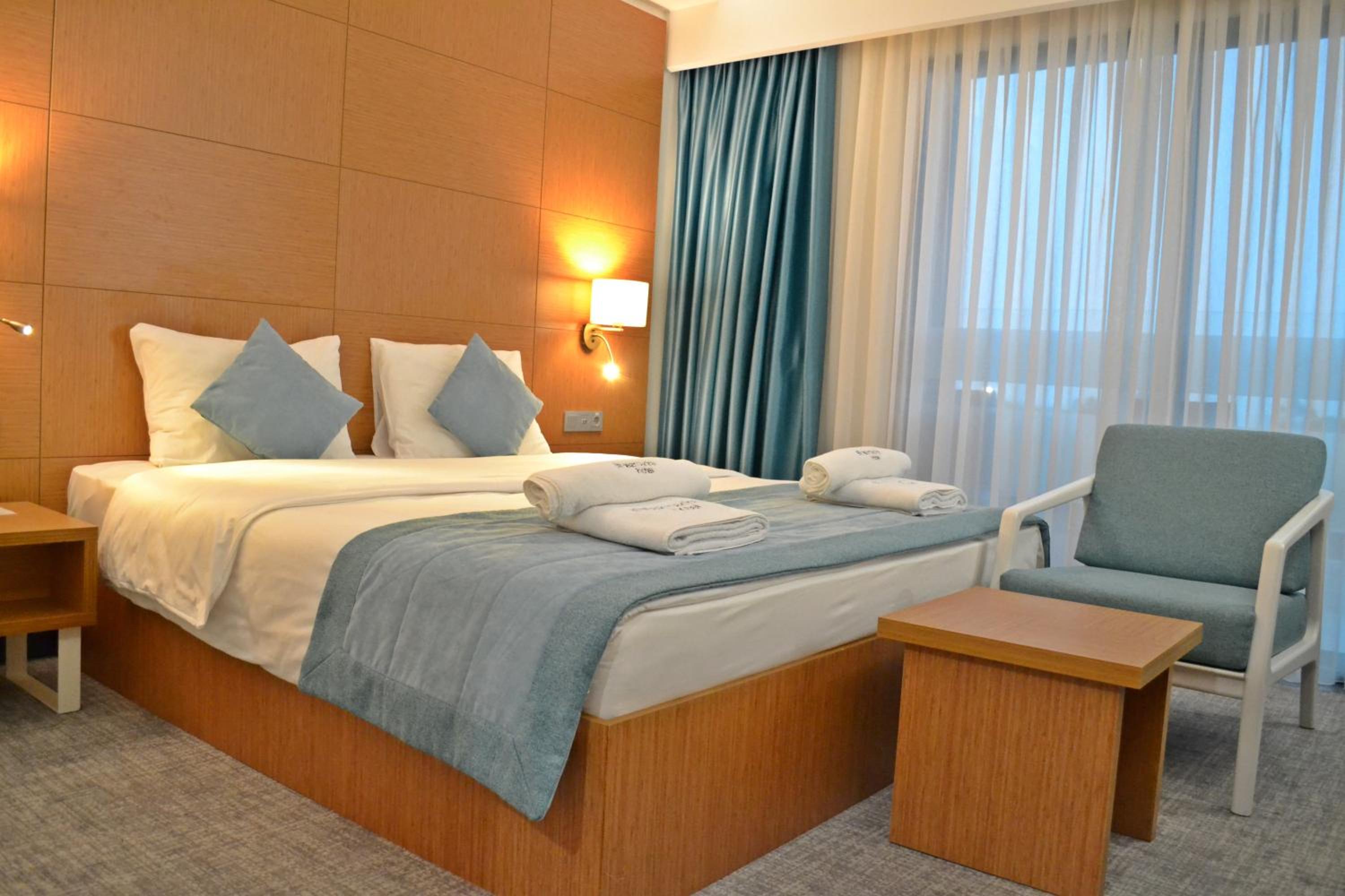 Double Room with Sea View - Photo 4