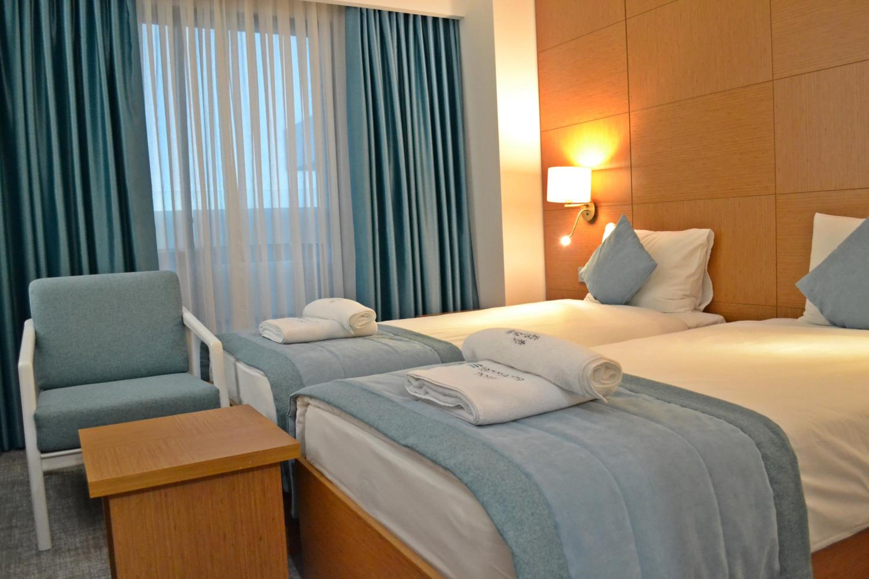 Double Room with Sea View - Photo 1