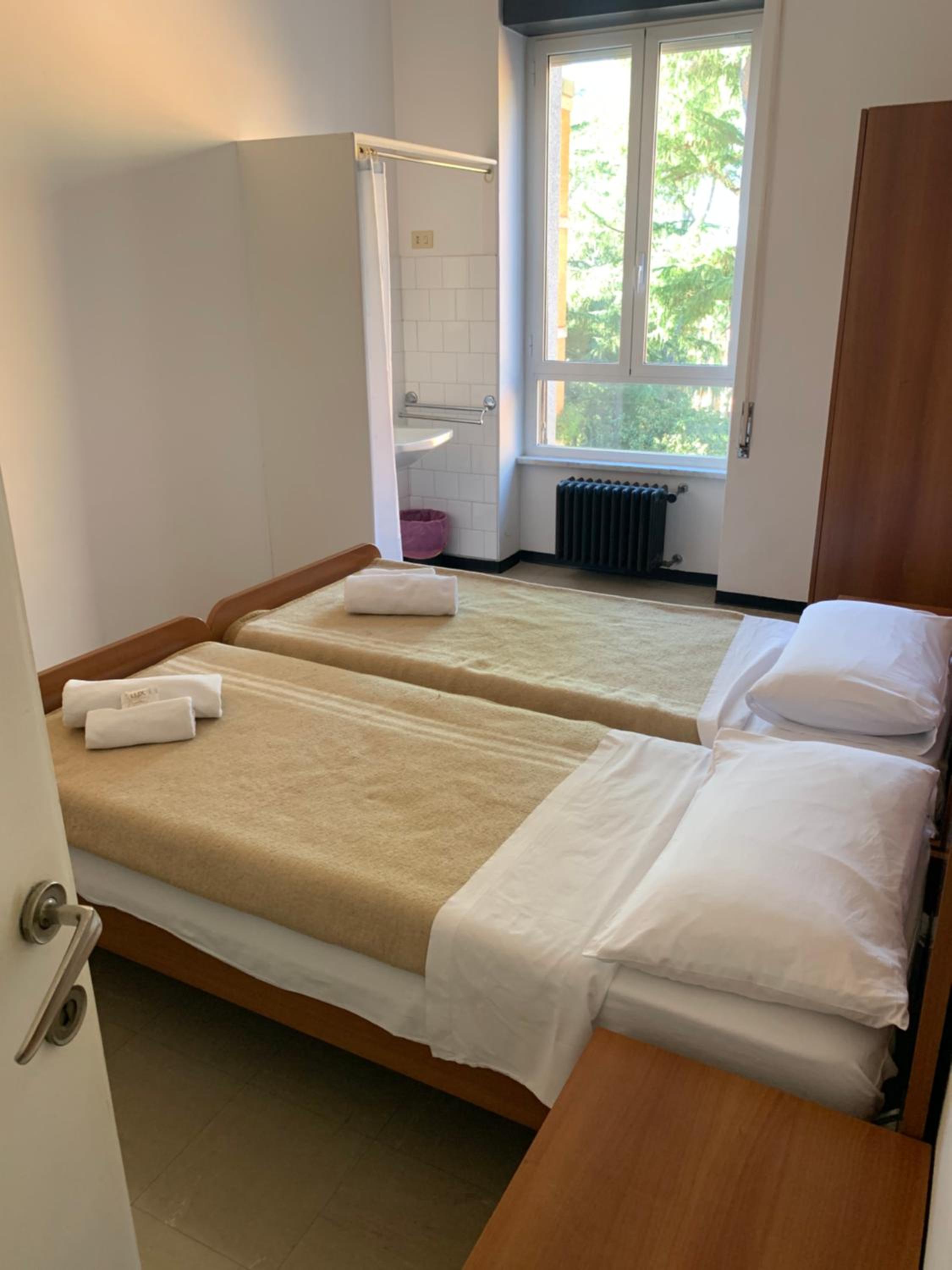 Twin Room with Shared Bathroom