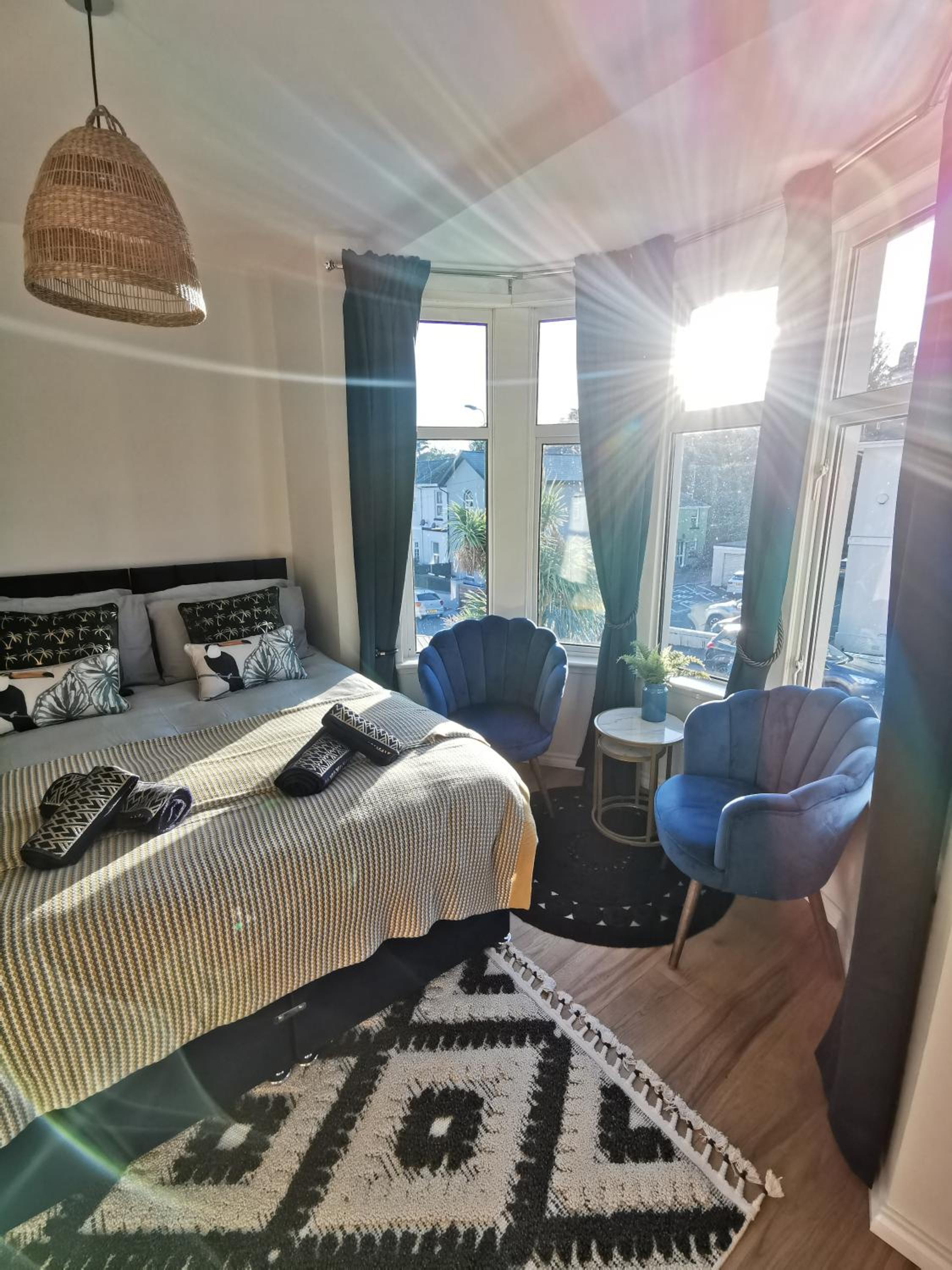 Double Room with Private Bathroom - Photo 23