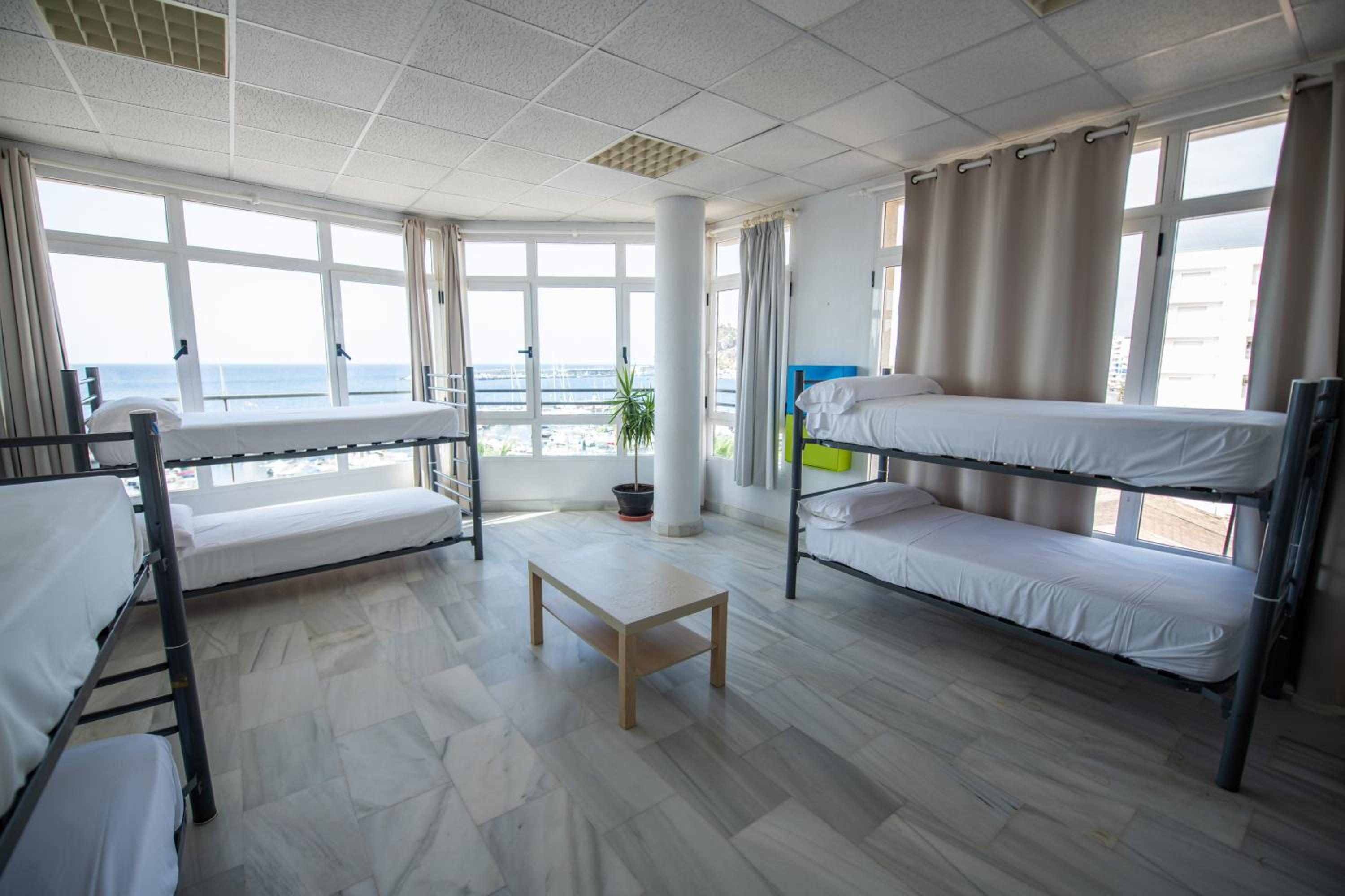 Habitación Familiar con Vista al Mar