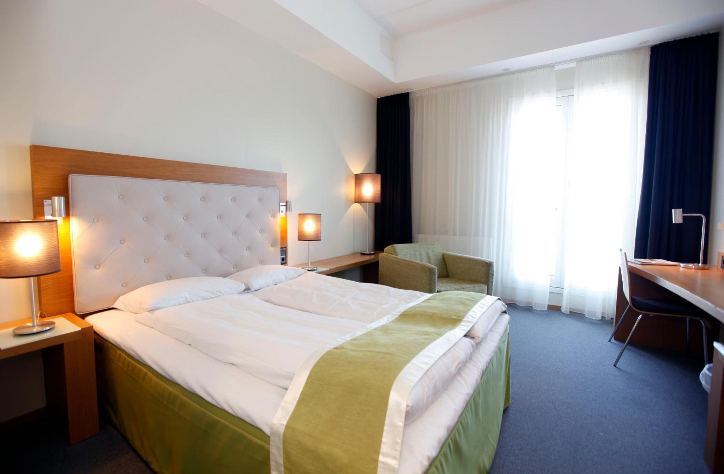 Superior Double Room with Fjord View - Photo 12