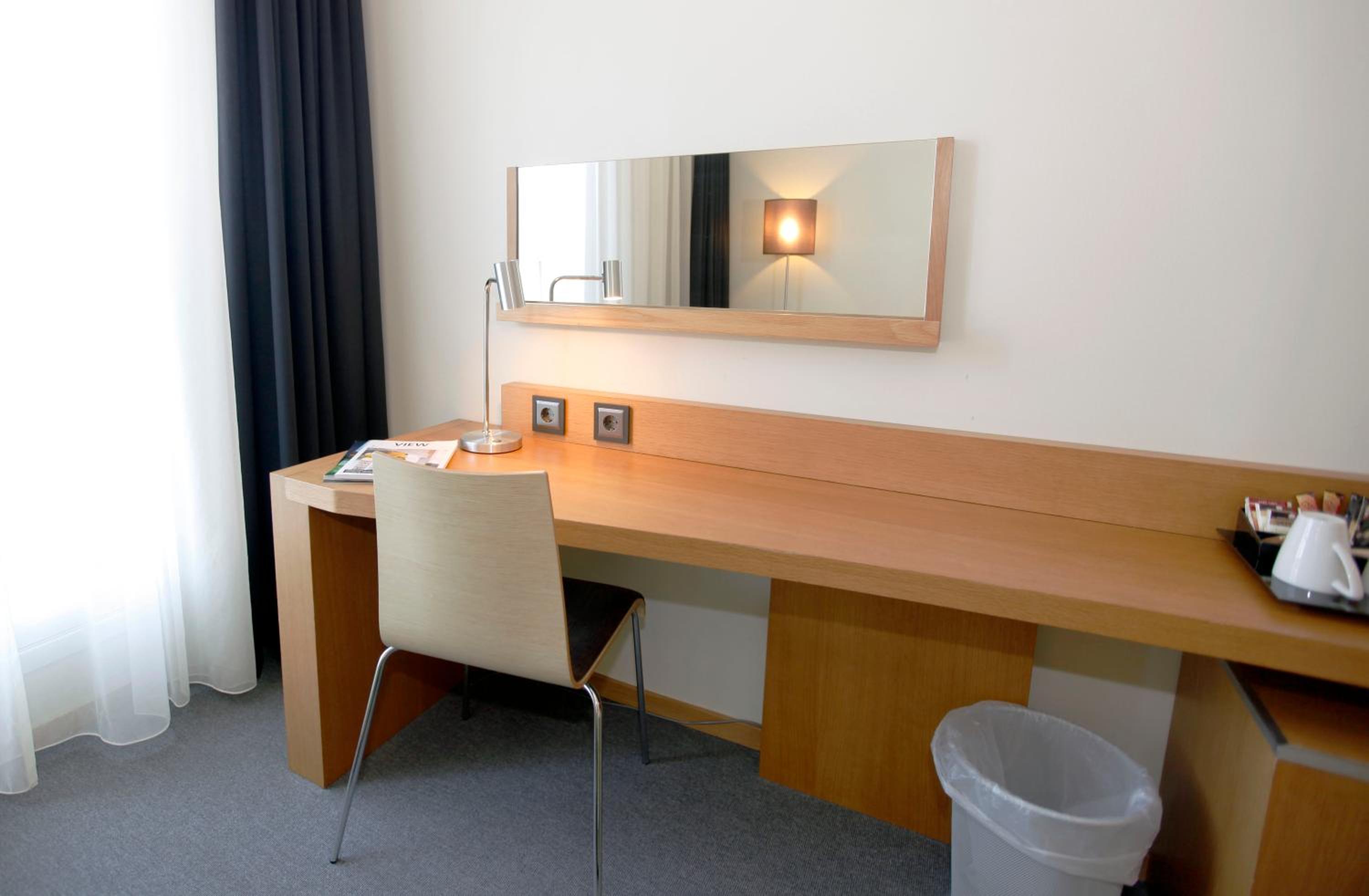 Superior Double Room with Fjord View - Photo 14