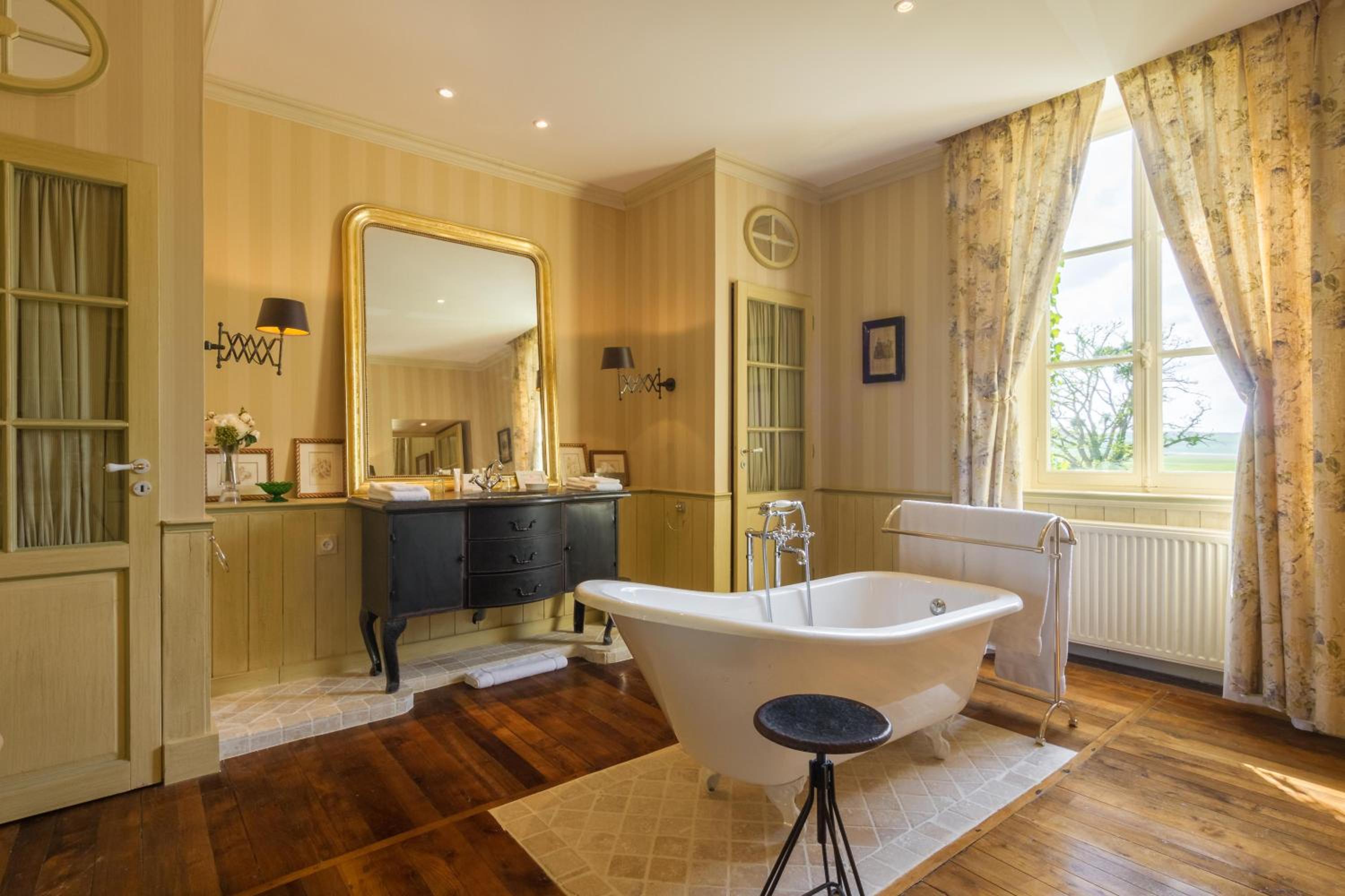 Prestige Room - Photo 12