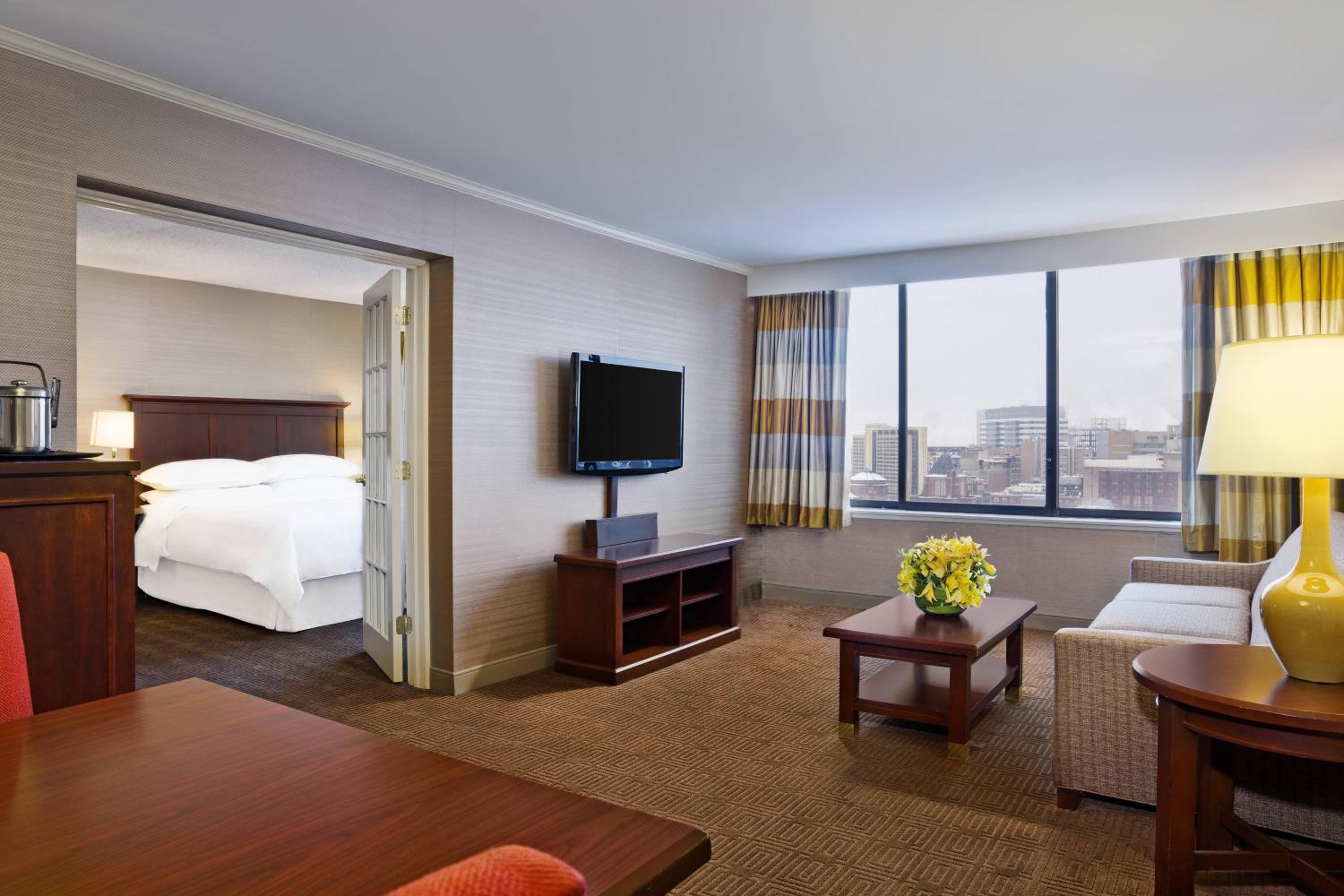 King Suite with Sofa Bed photo 1