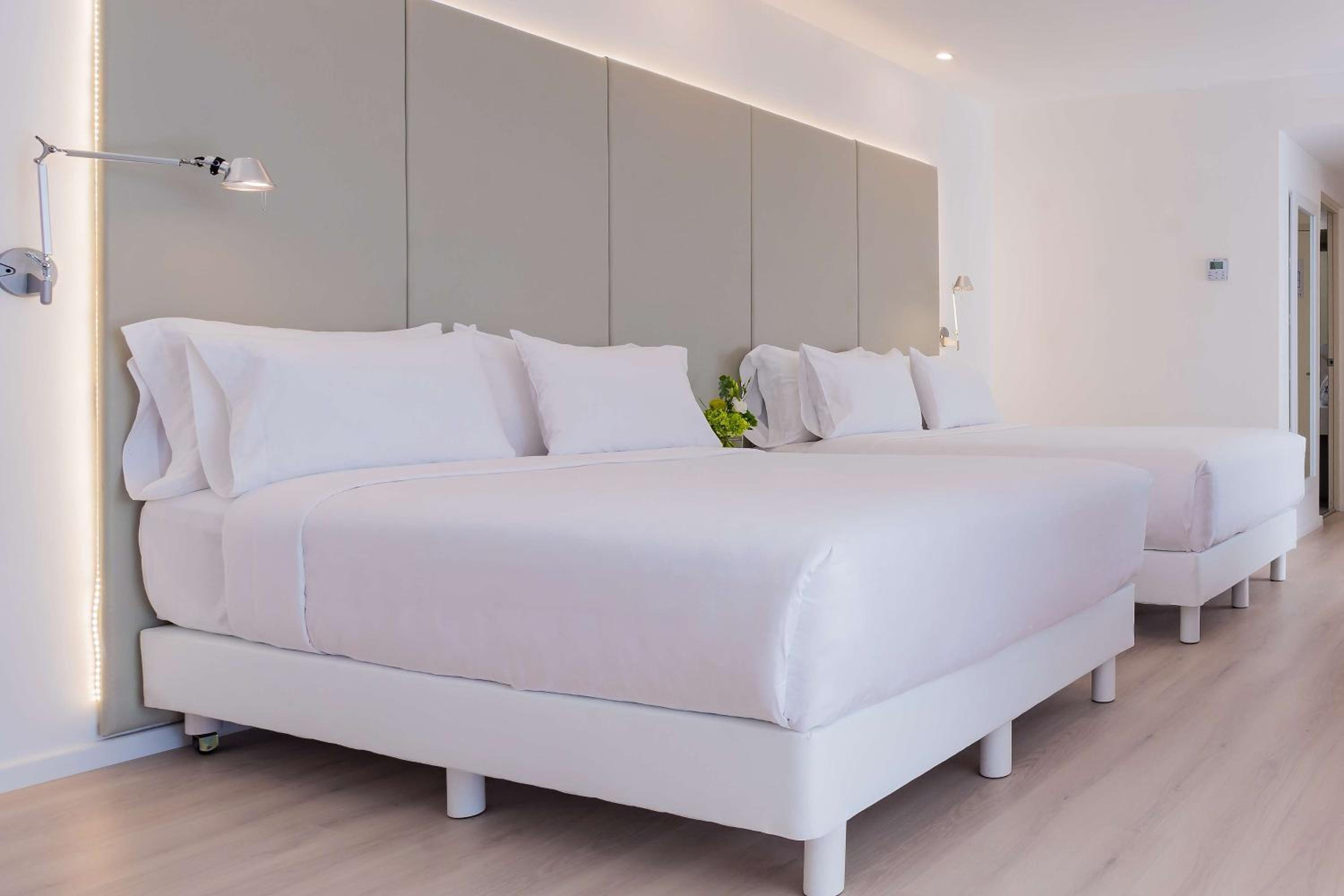 Standard Double Room XL (2 adults + 2 children)