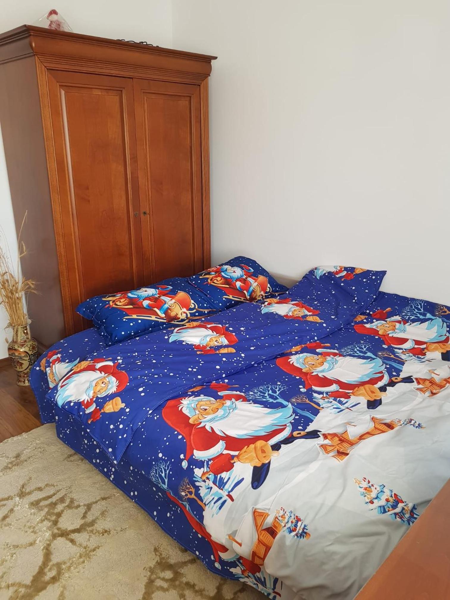 One-Bedroom Apartment - Photo 11
