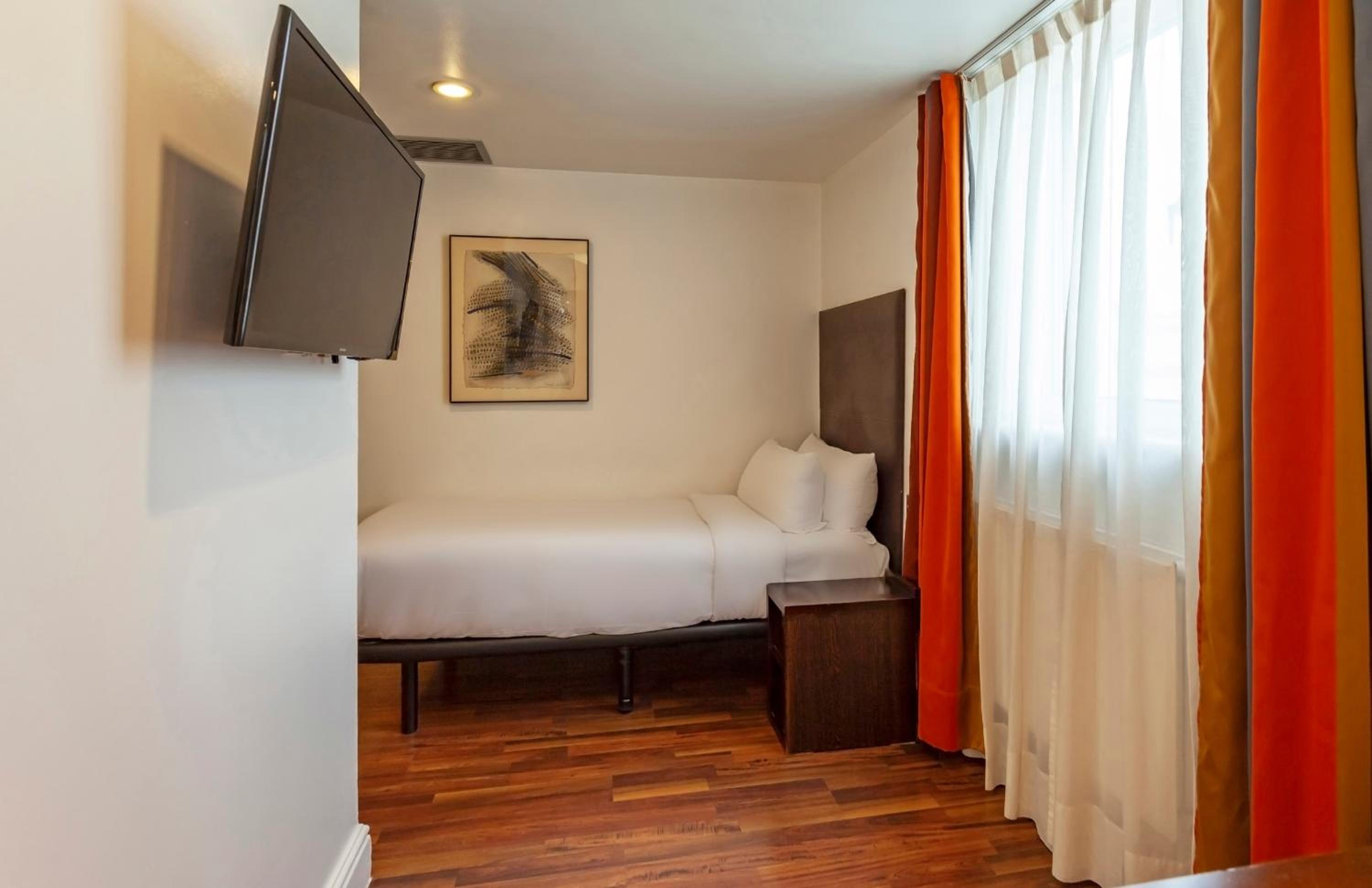 Legacy Single Room