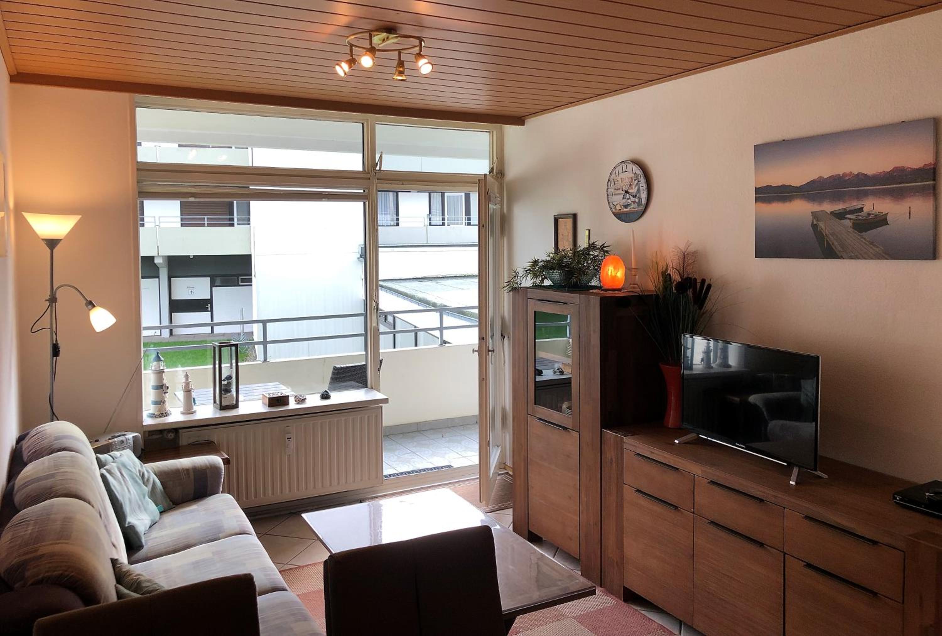 Apartment with Balcony photo 1