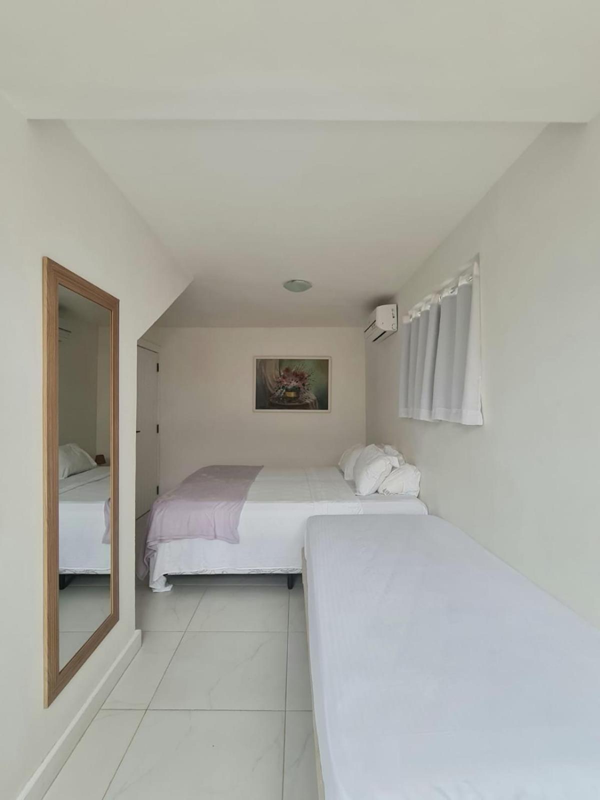 King Suite with Balcony - Photo 4