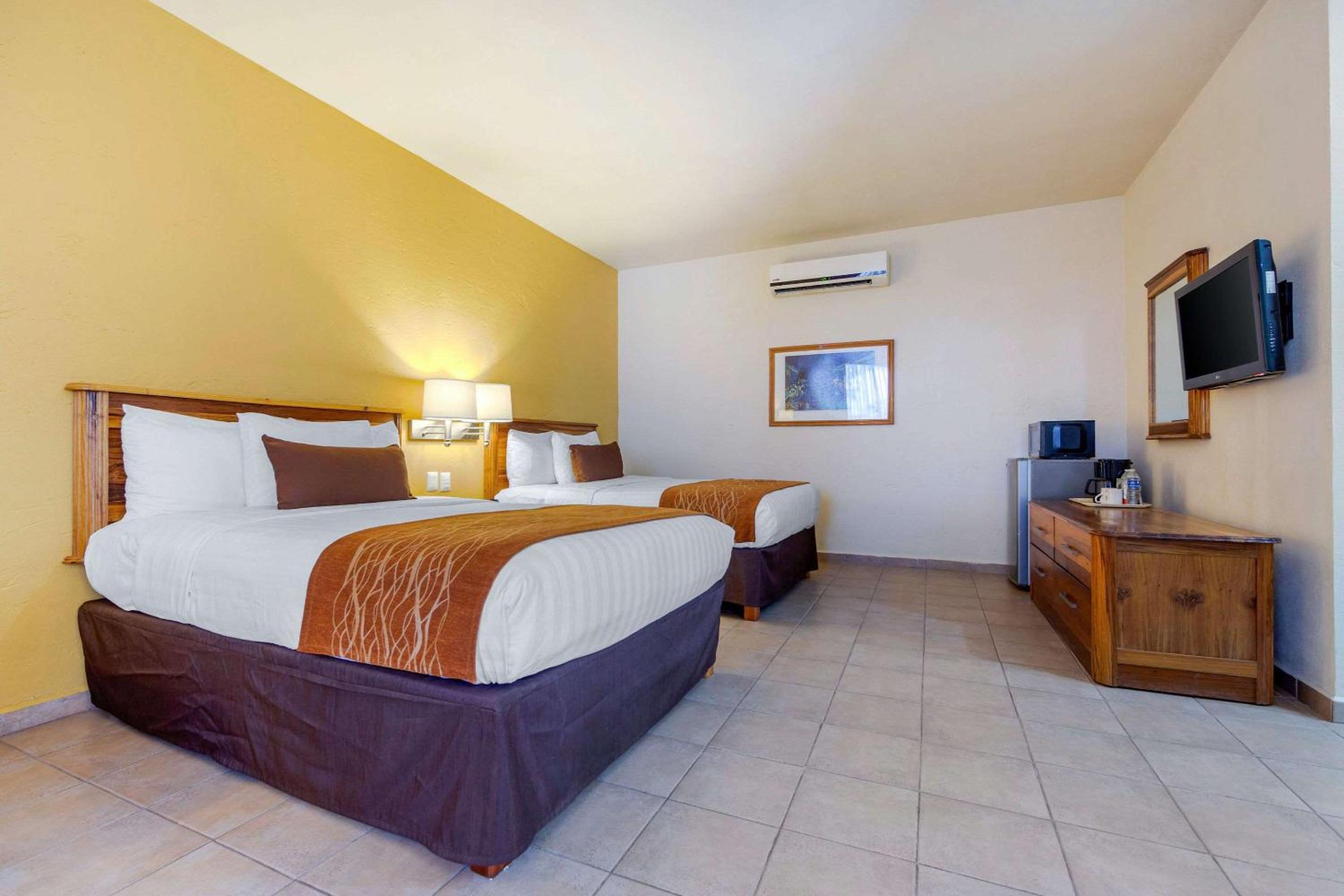 Junior Suite - Non-Smoking - Photo 6