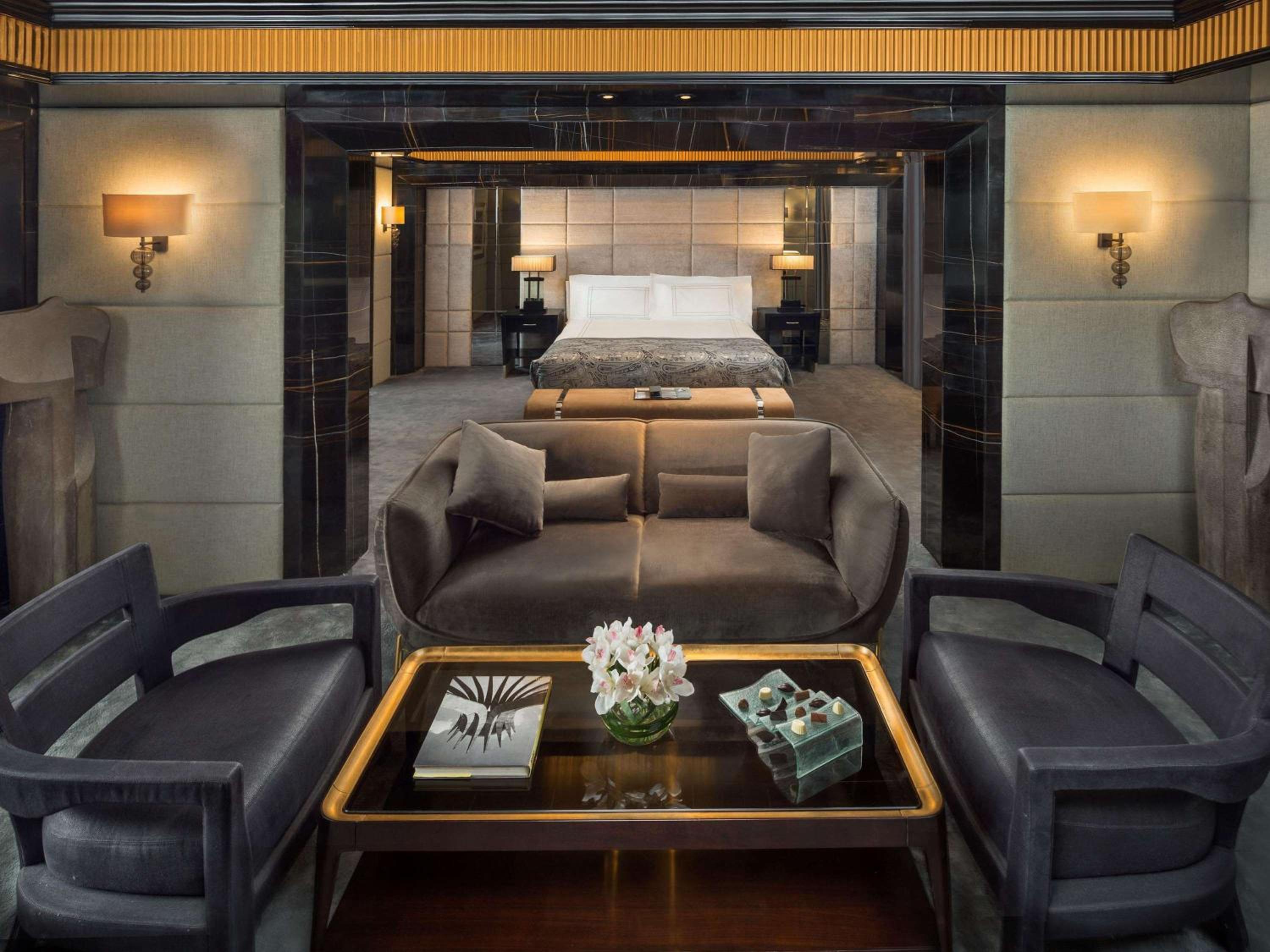 Presidential Suite- Lounge access