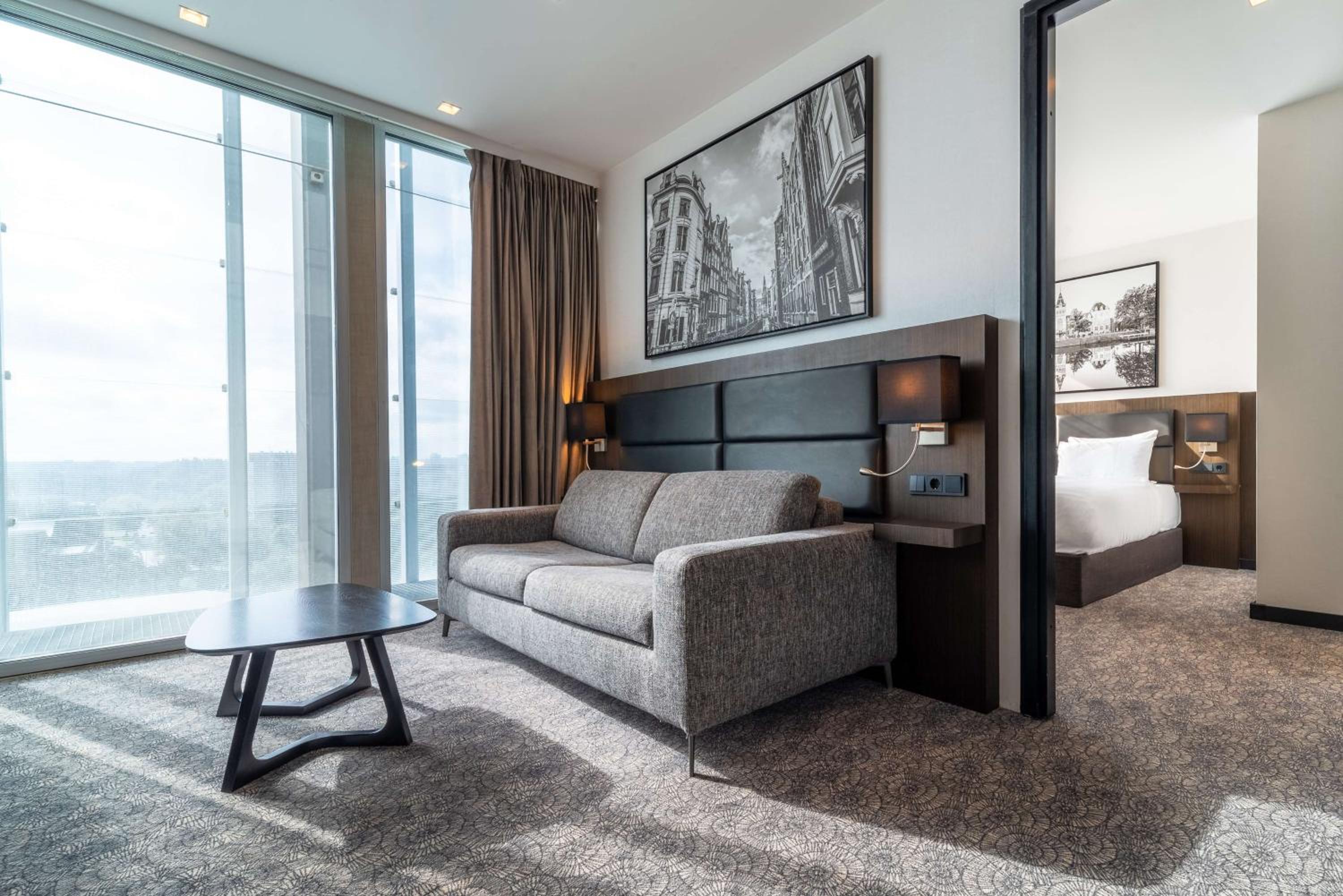 One-Bedroom Suite