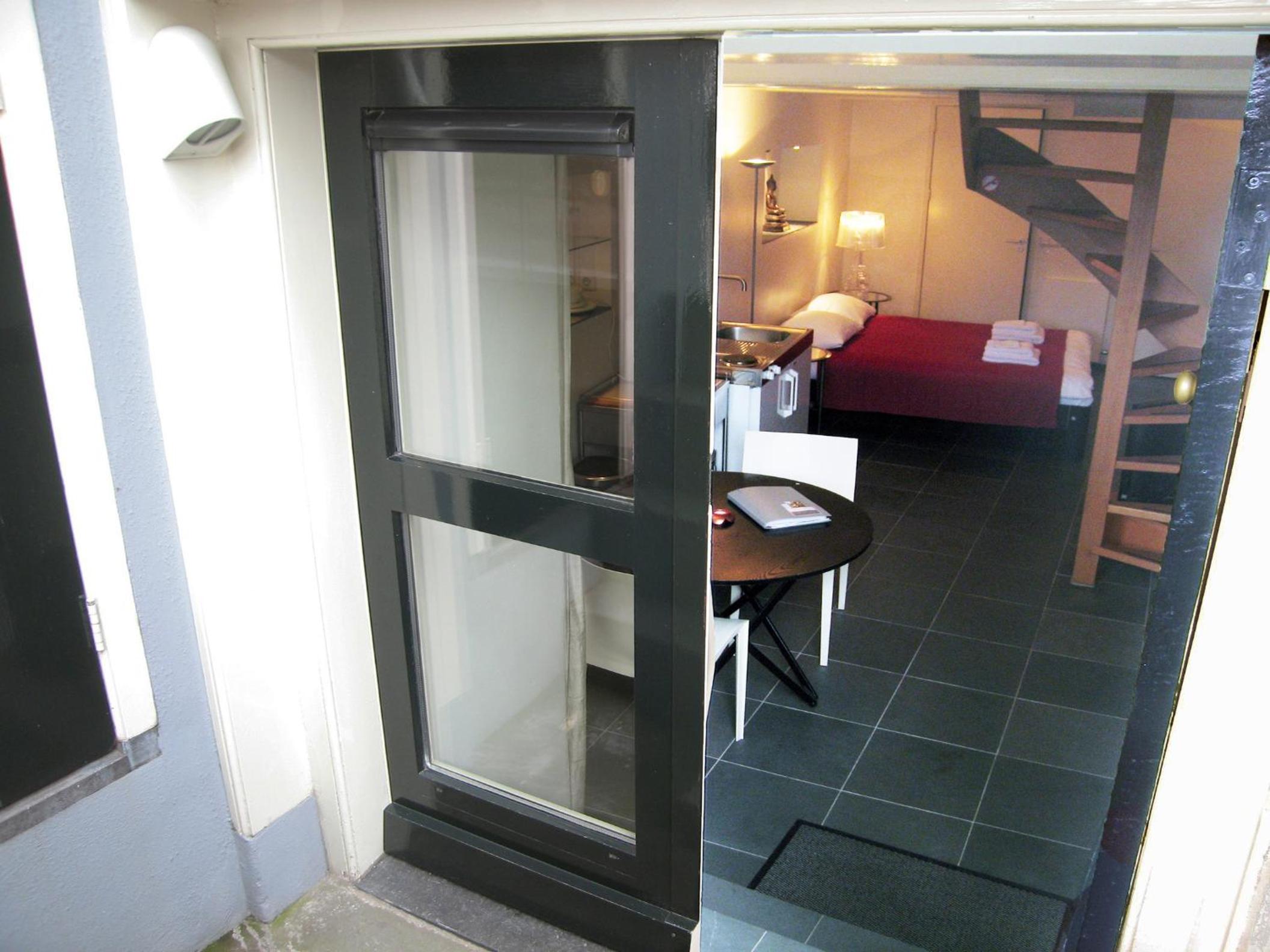 Studio (2 Adults) photo 1