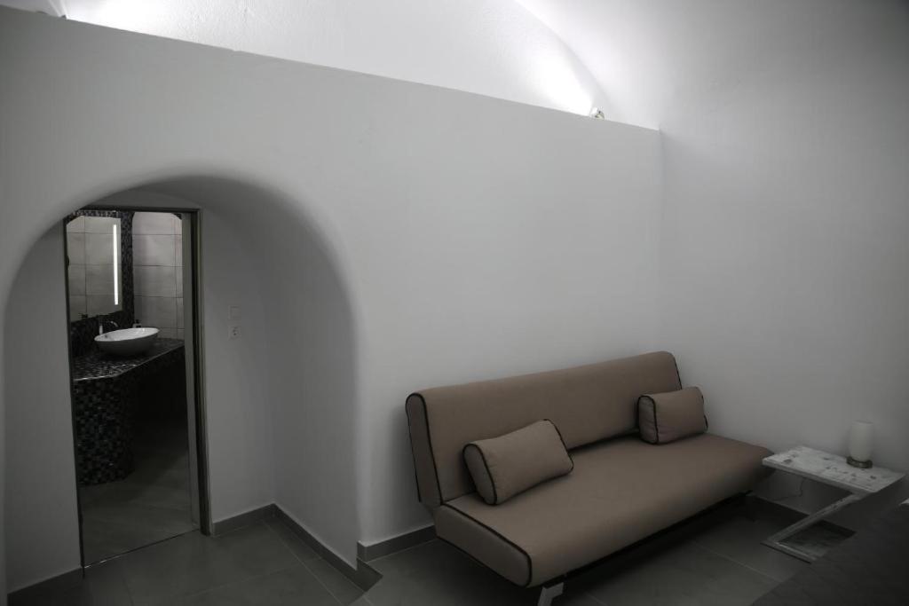 Superior Double Cave Pool View - Photo 8