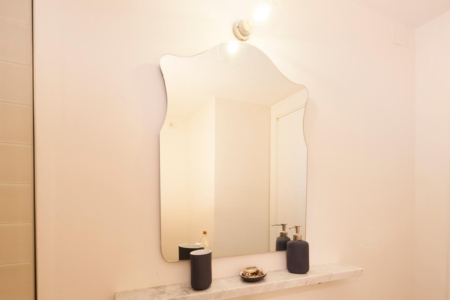 Queen Room - Disability Access photo 2