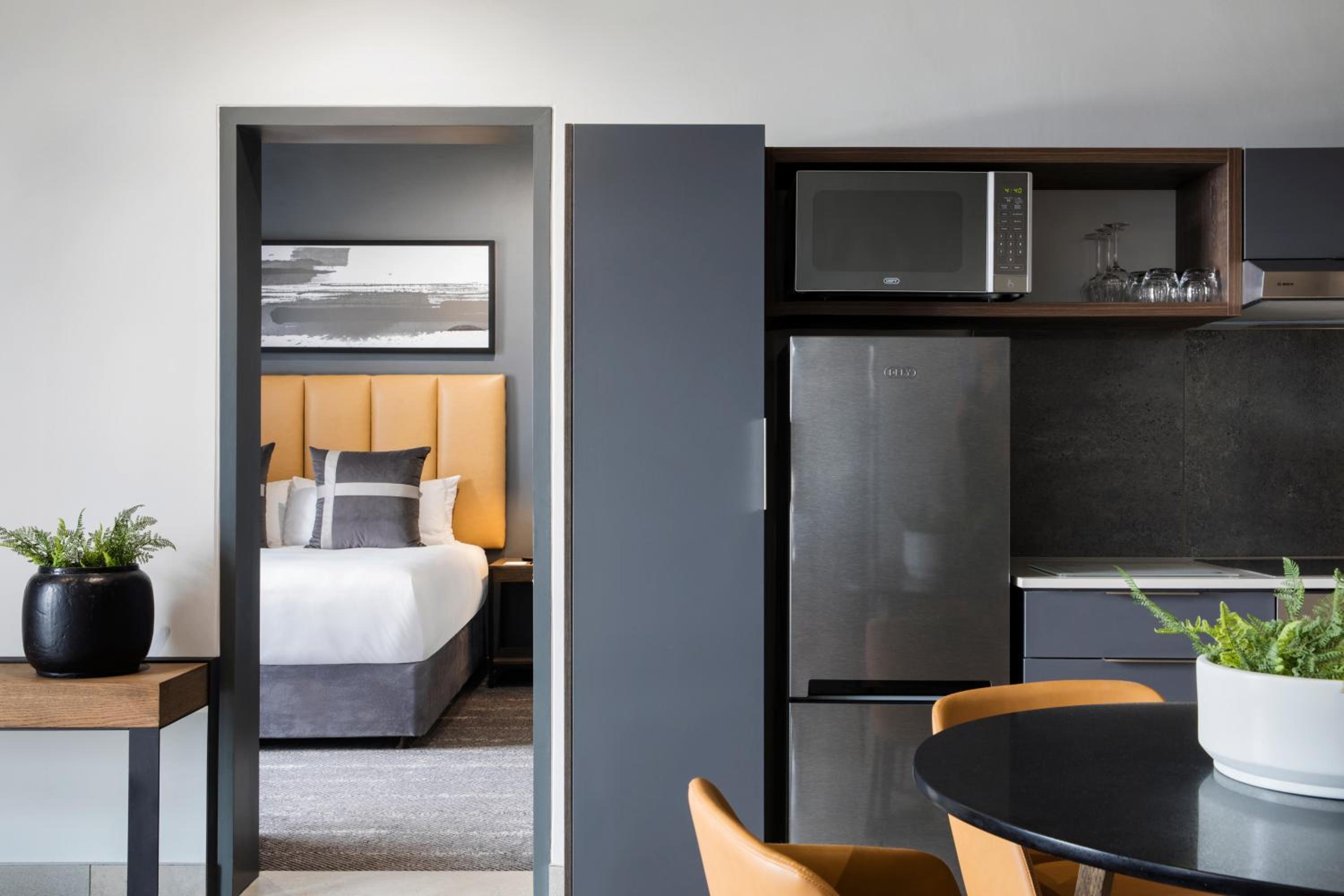 One-Bedroom Apartment - Photo 12