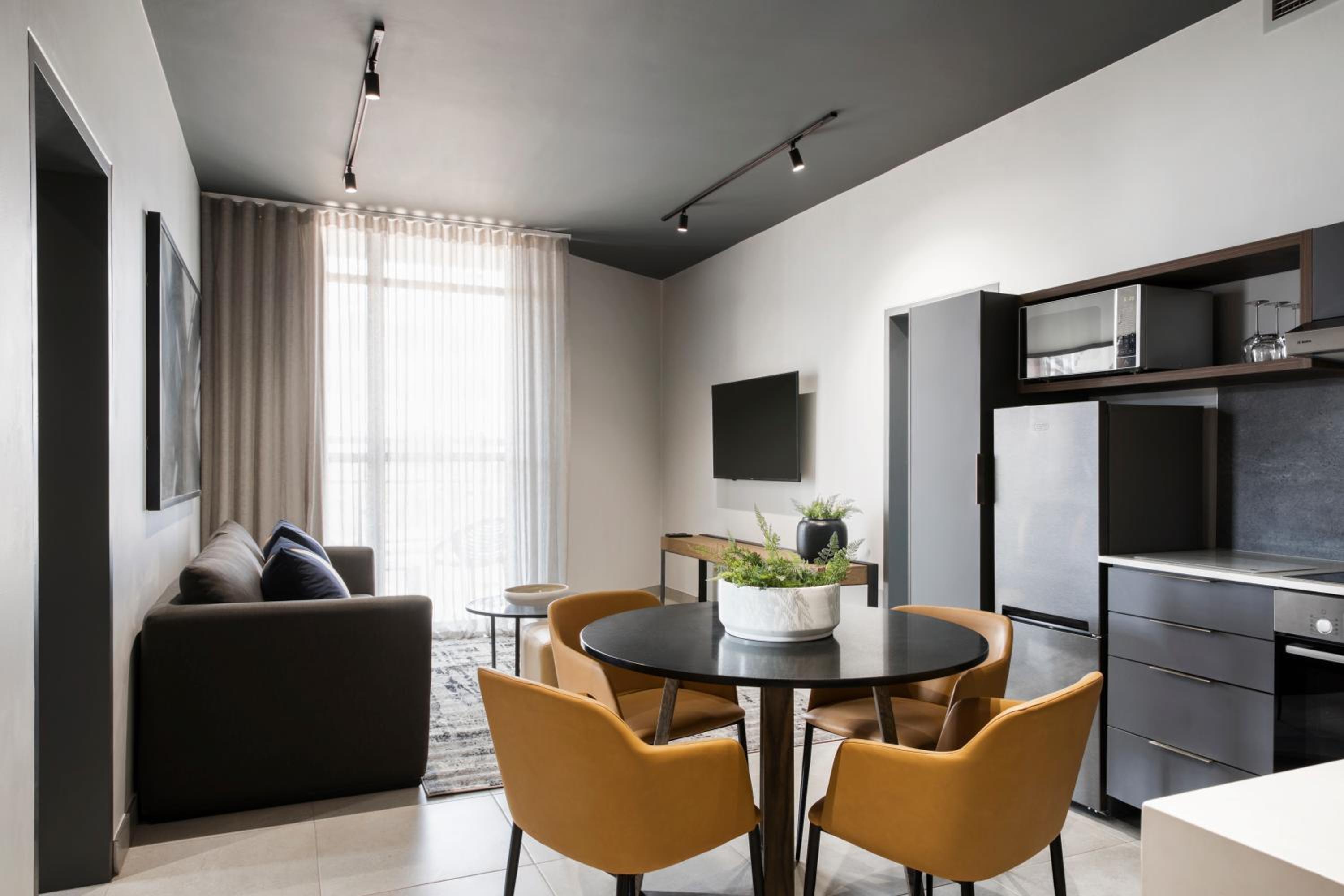 One-Bedroom Apartment - Photo 9