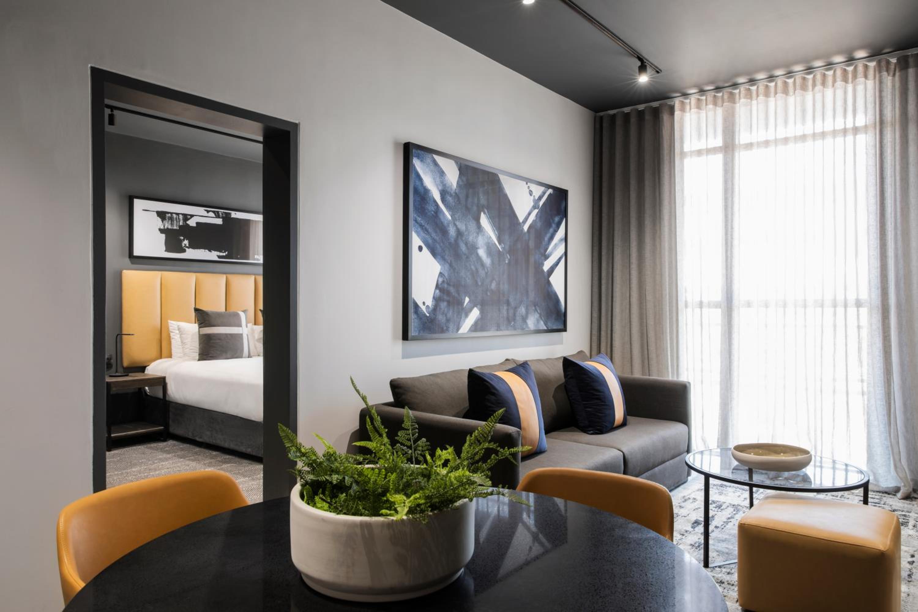 One-Bedroom Apartment - Photo 11