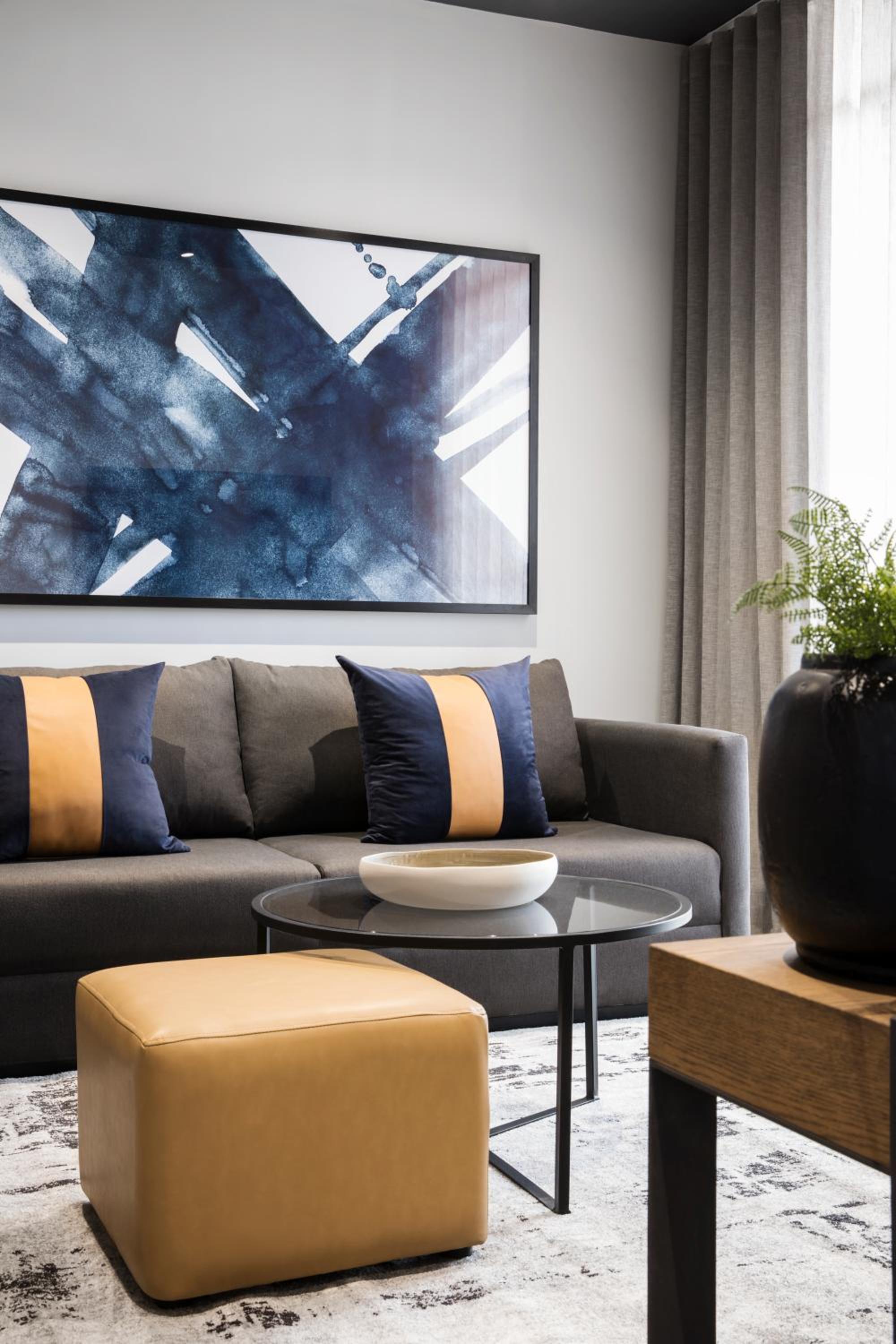 One-Bedroom Apartment - Photo 6