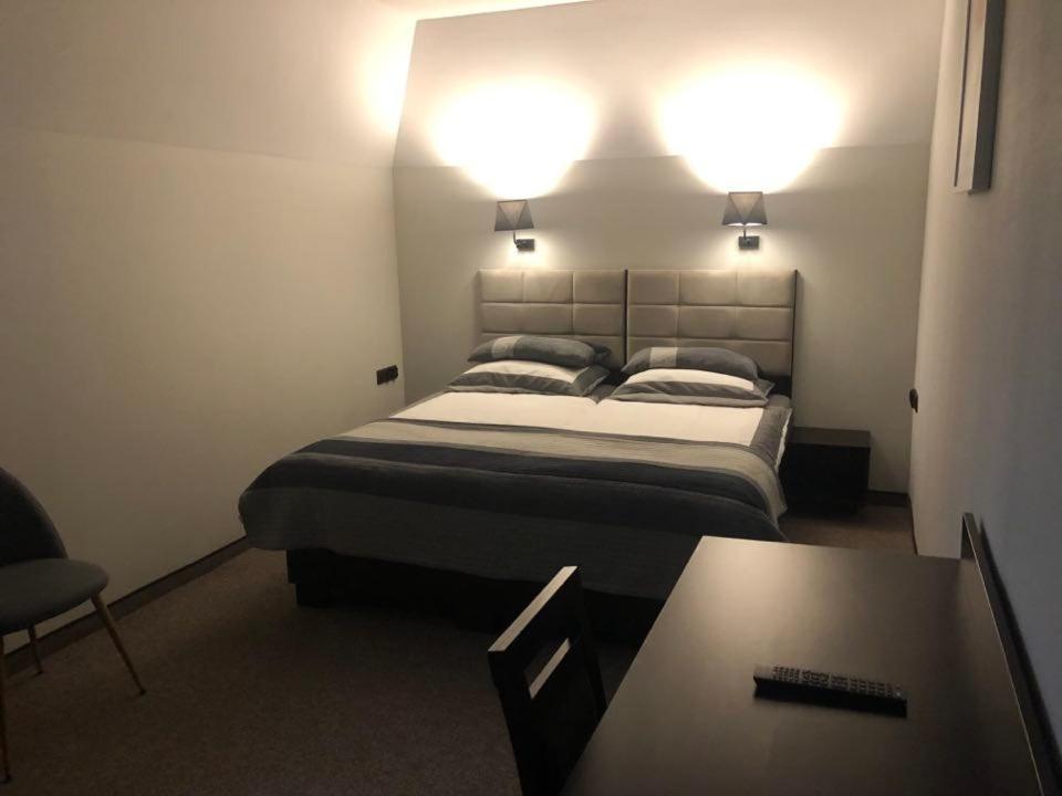 Deluxe Twin Room - Photo 4
