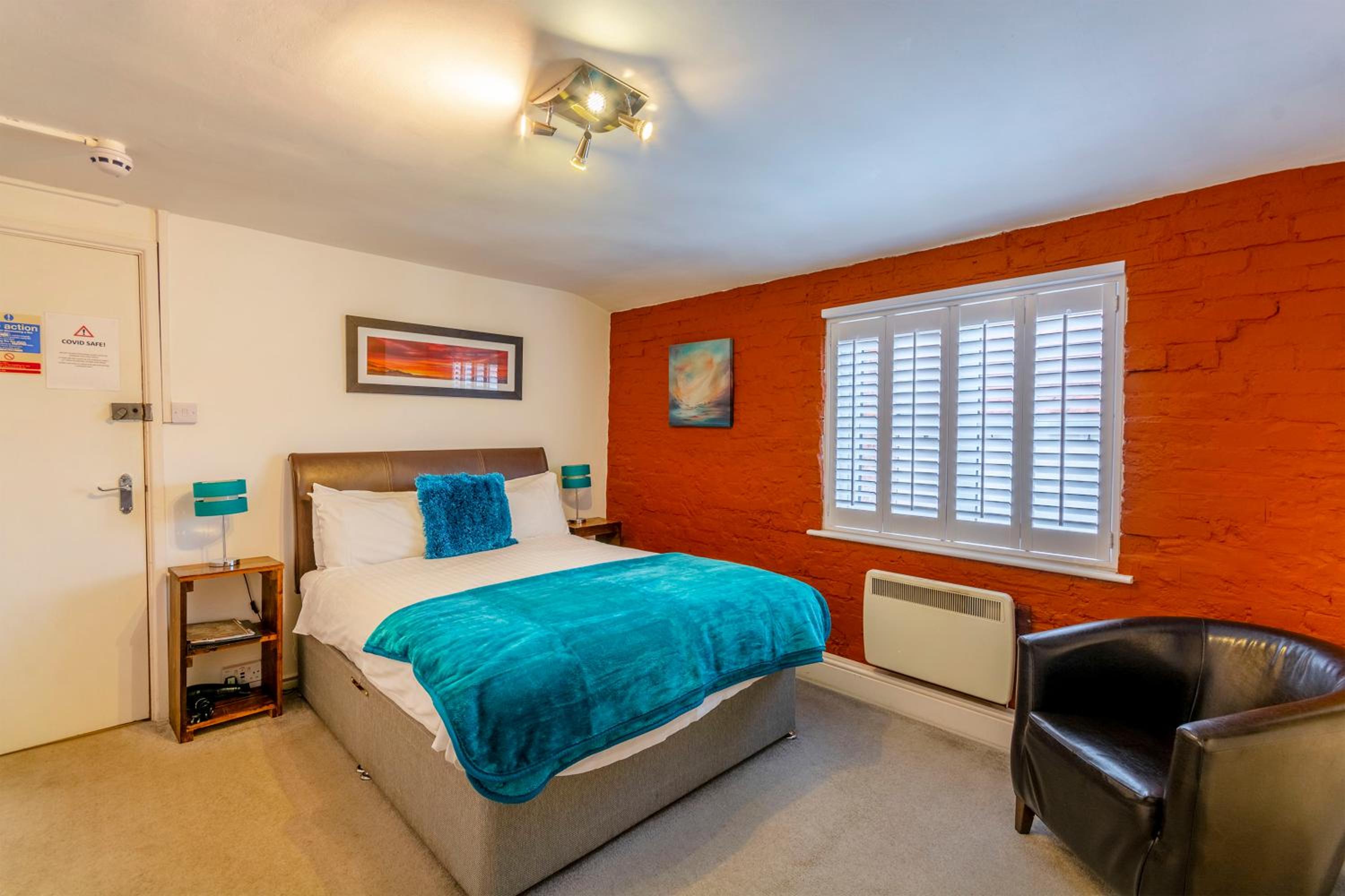 Standard Double Room photo 3