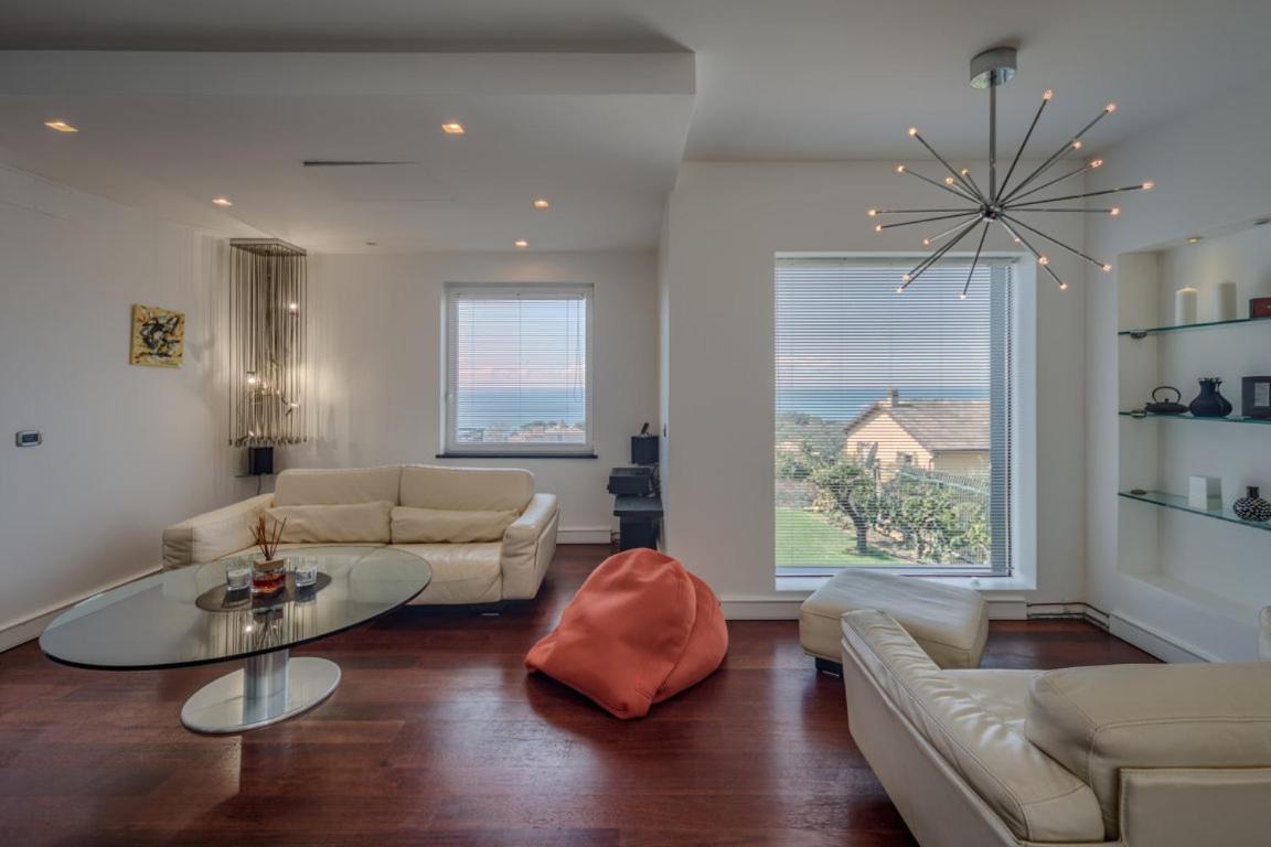 Superior One-Bedroom Apartment with Balcony