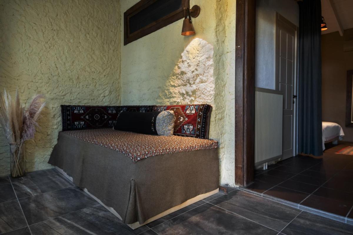 Suite with Garden View - Photo 6