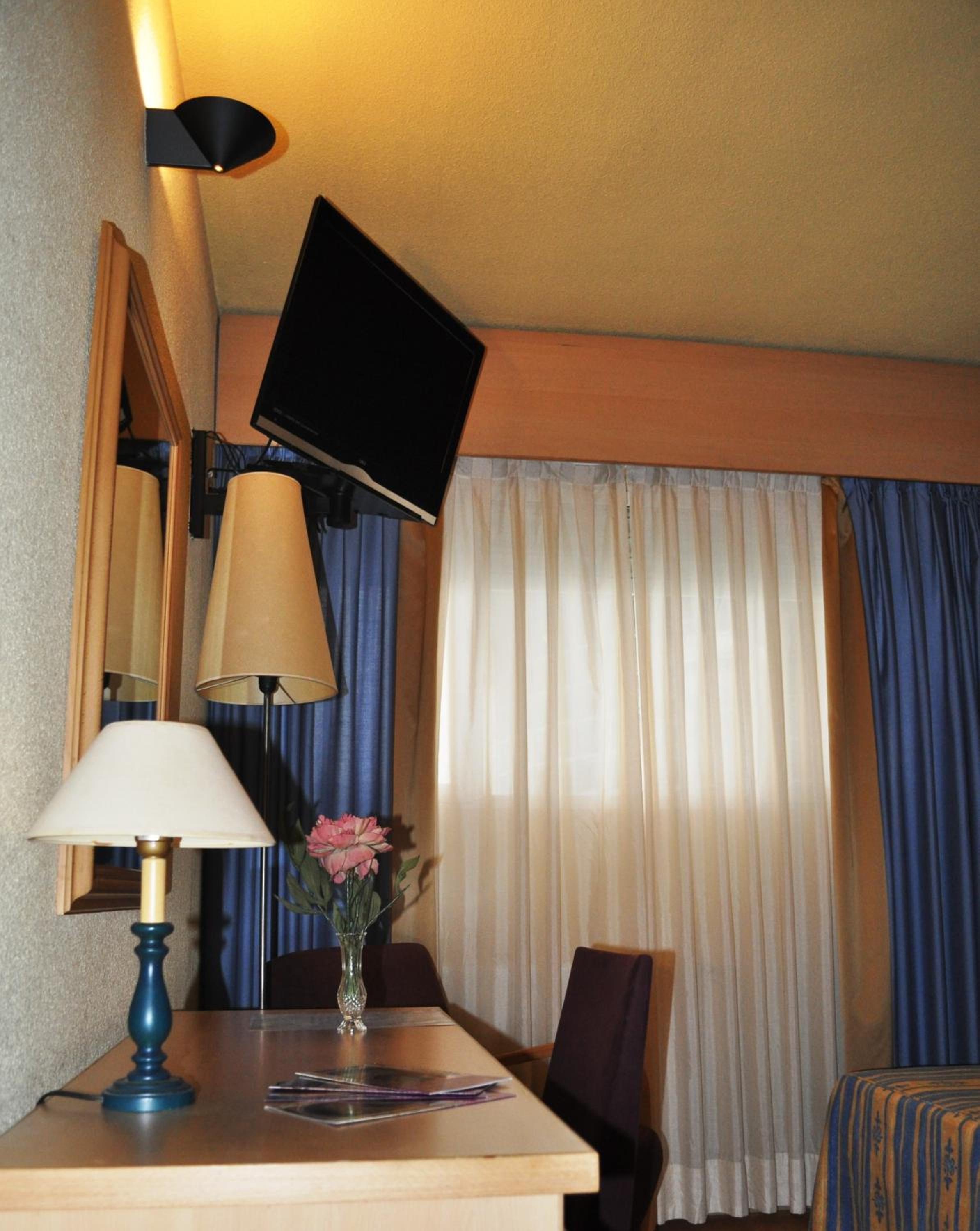 Double or Twin Room photo 2