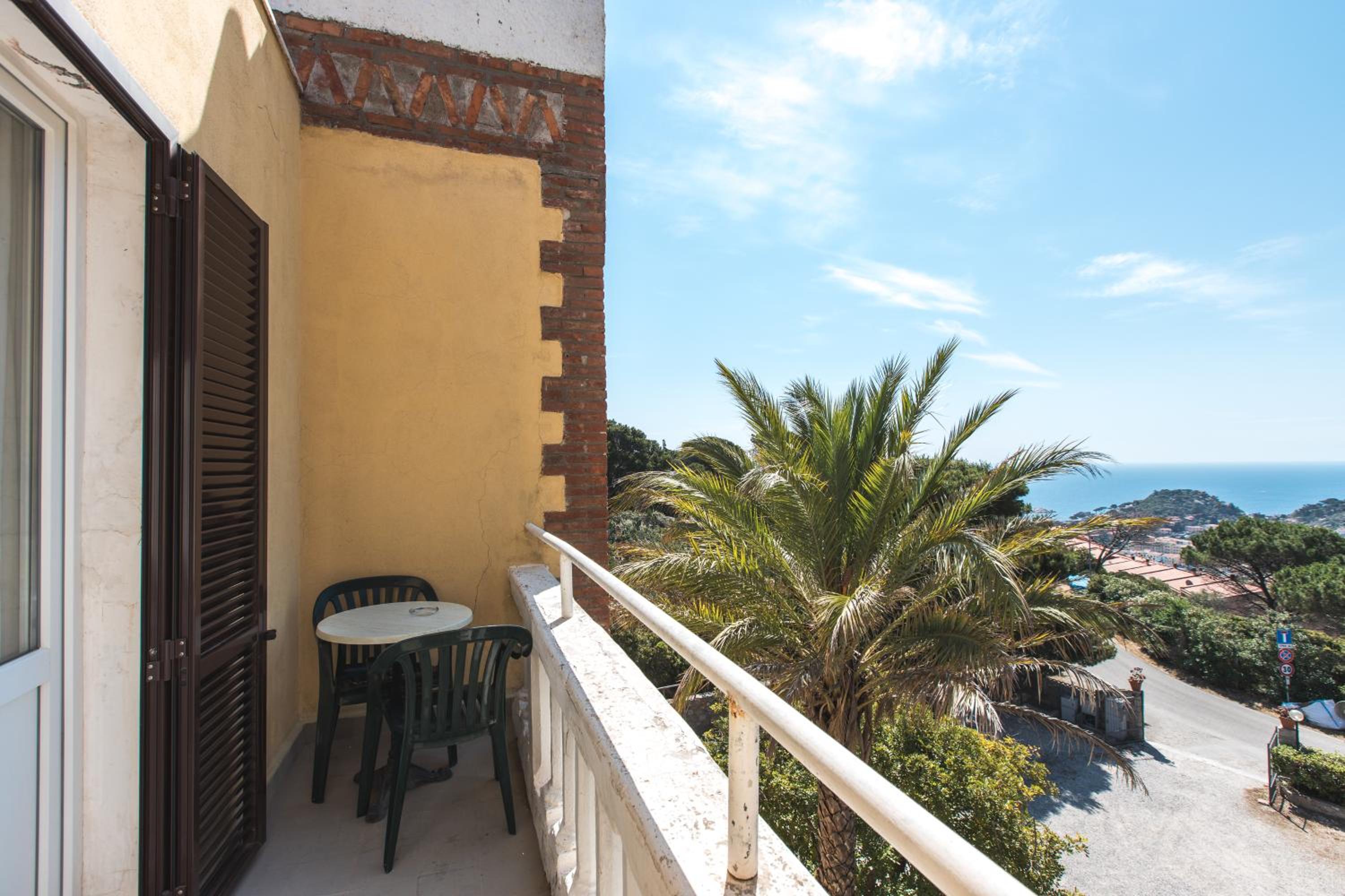 Family Room with Sea View photo 2