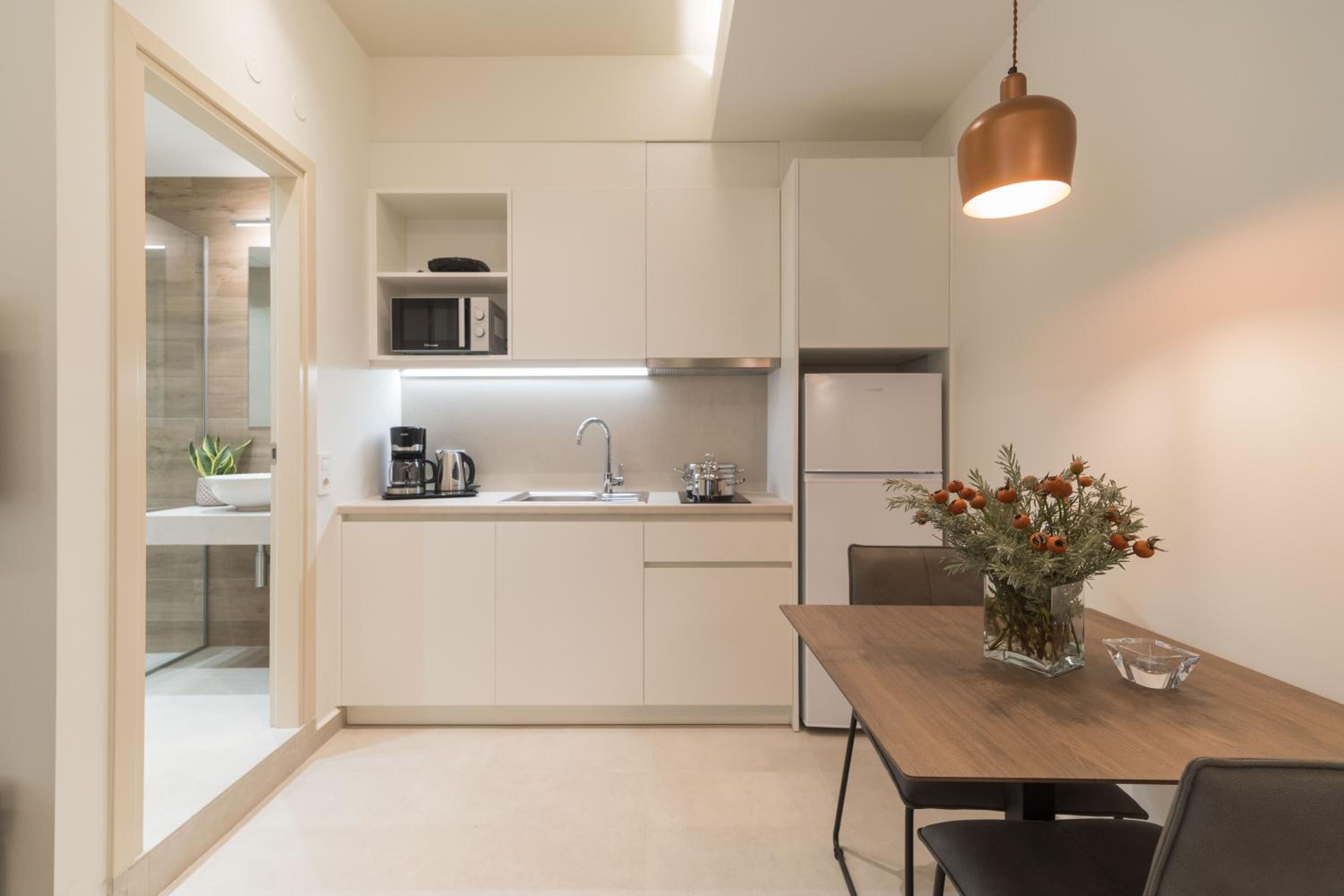 Standard Triple Room - Photo 5