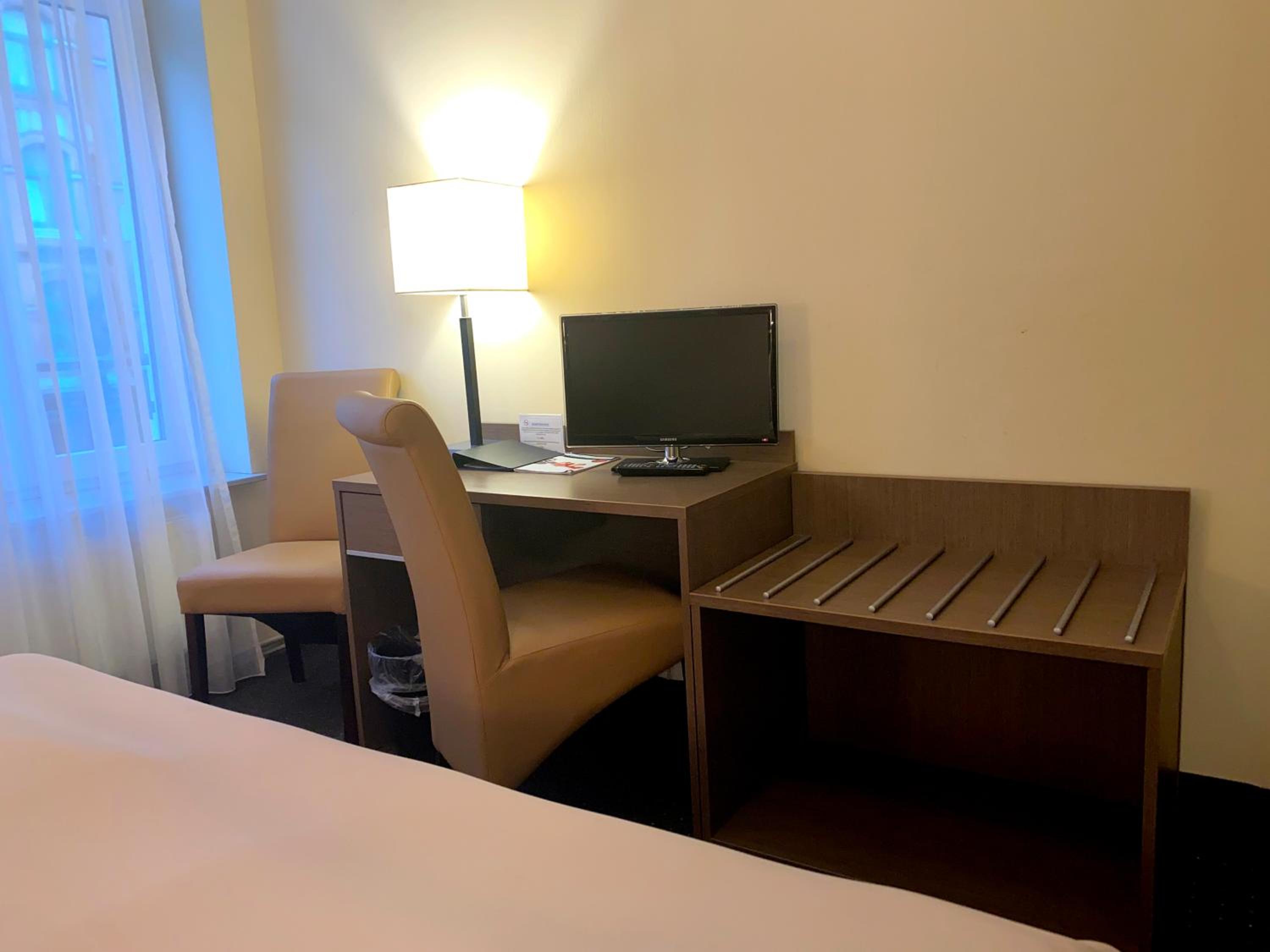 Single Room photo 3