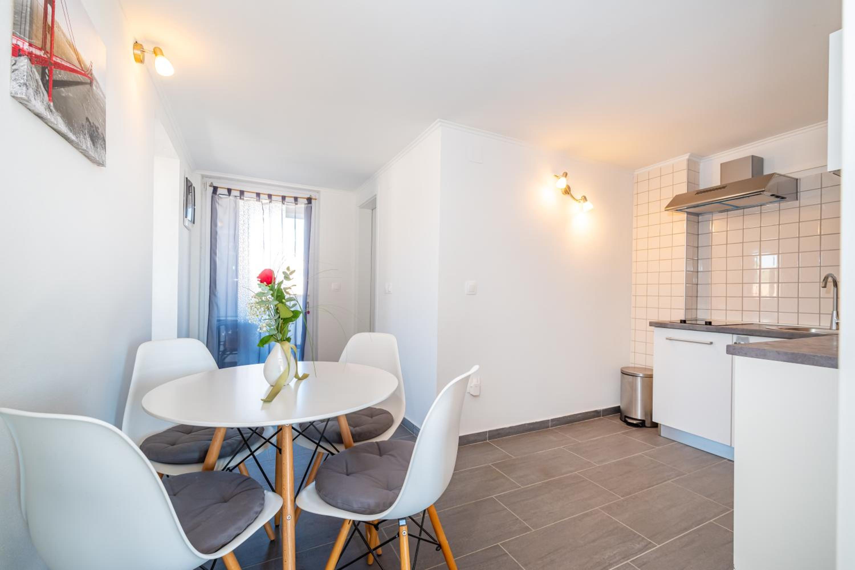 Studio Apartment photo 1