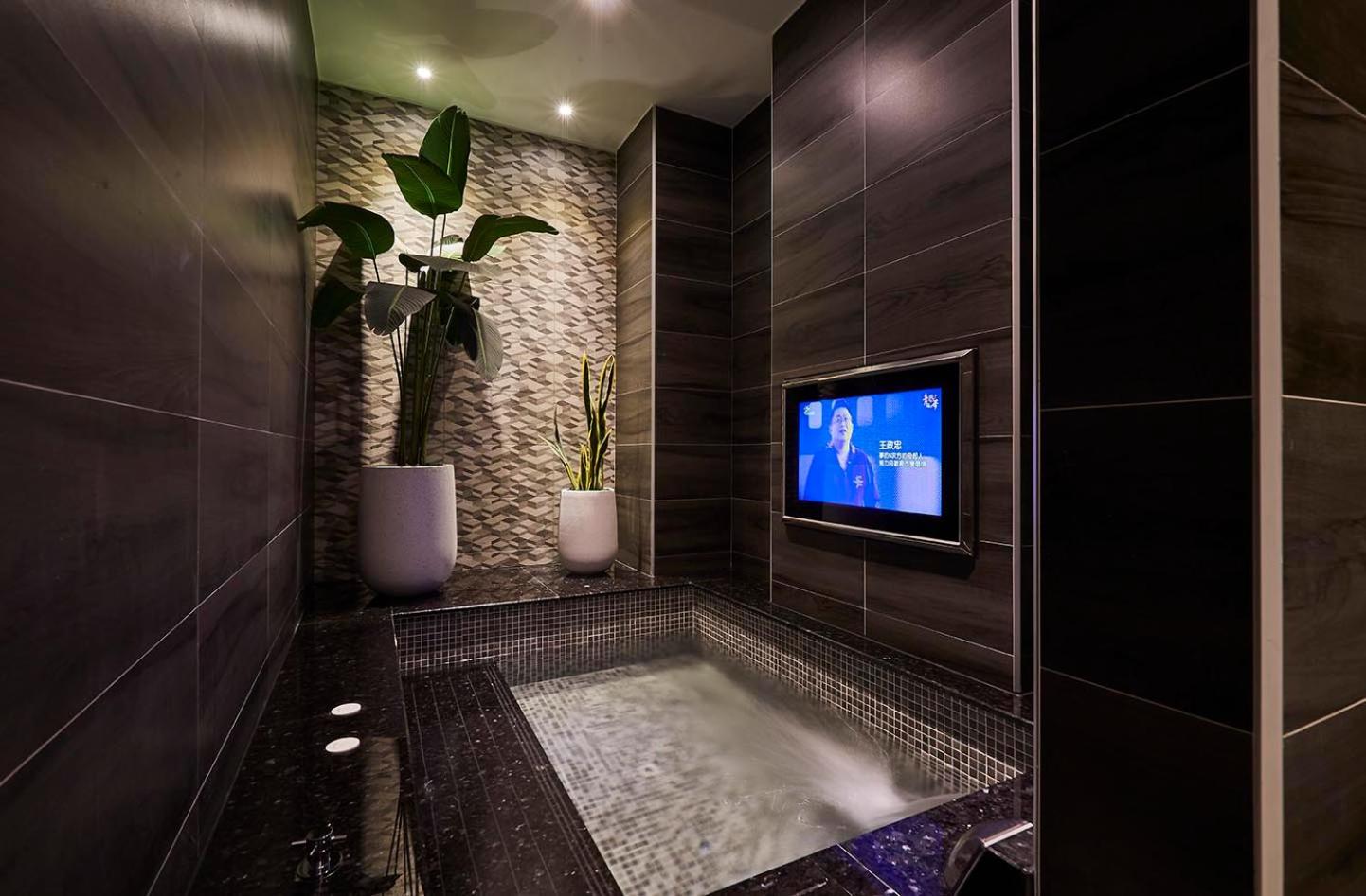 Deluxe Double Room - Photo 15