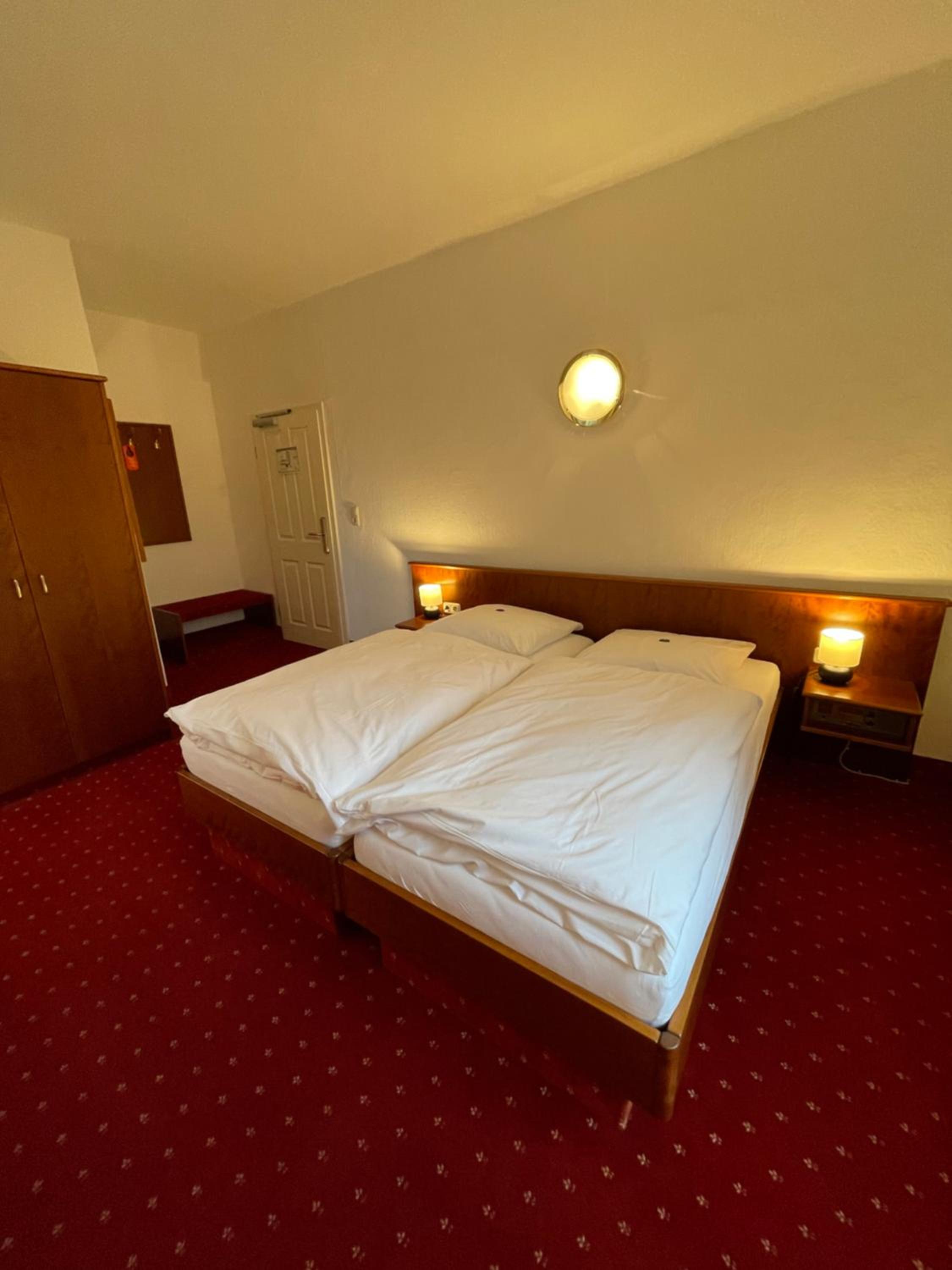 Double Room - Photo 1