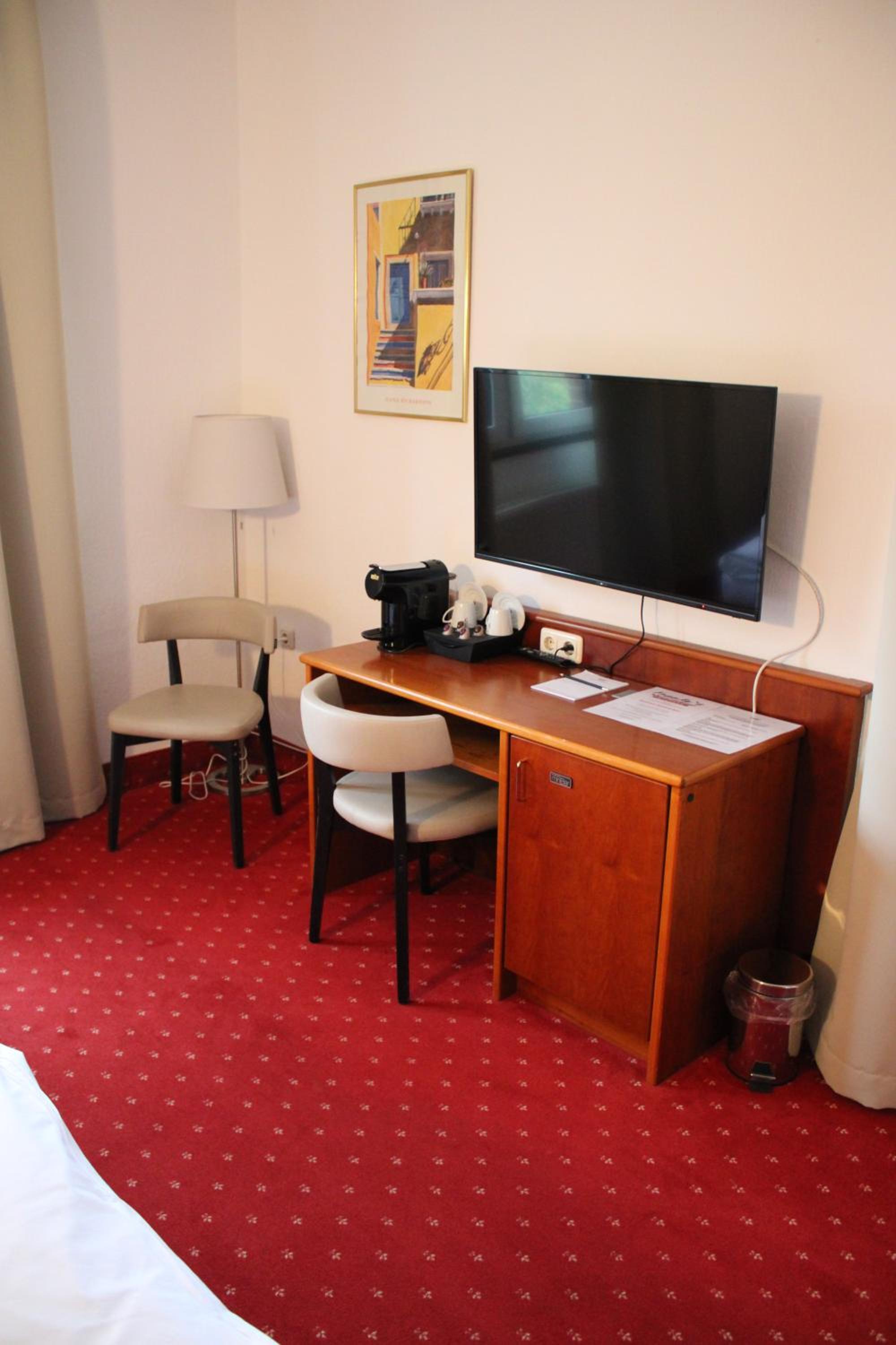 Double Room - Photo 10